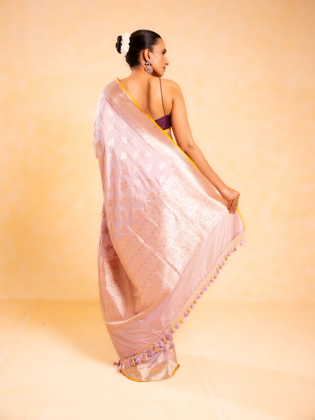 Ambar - The Mauve Mystique