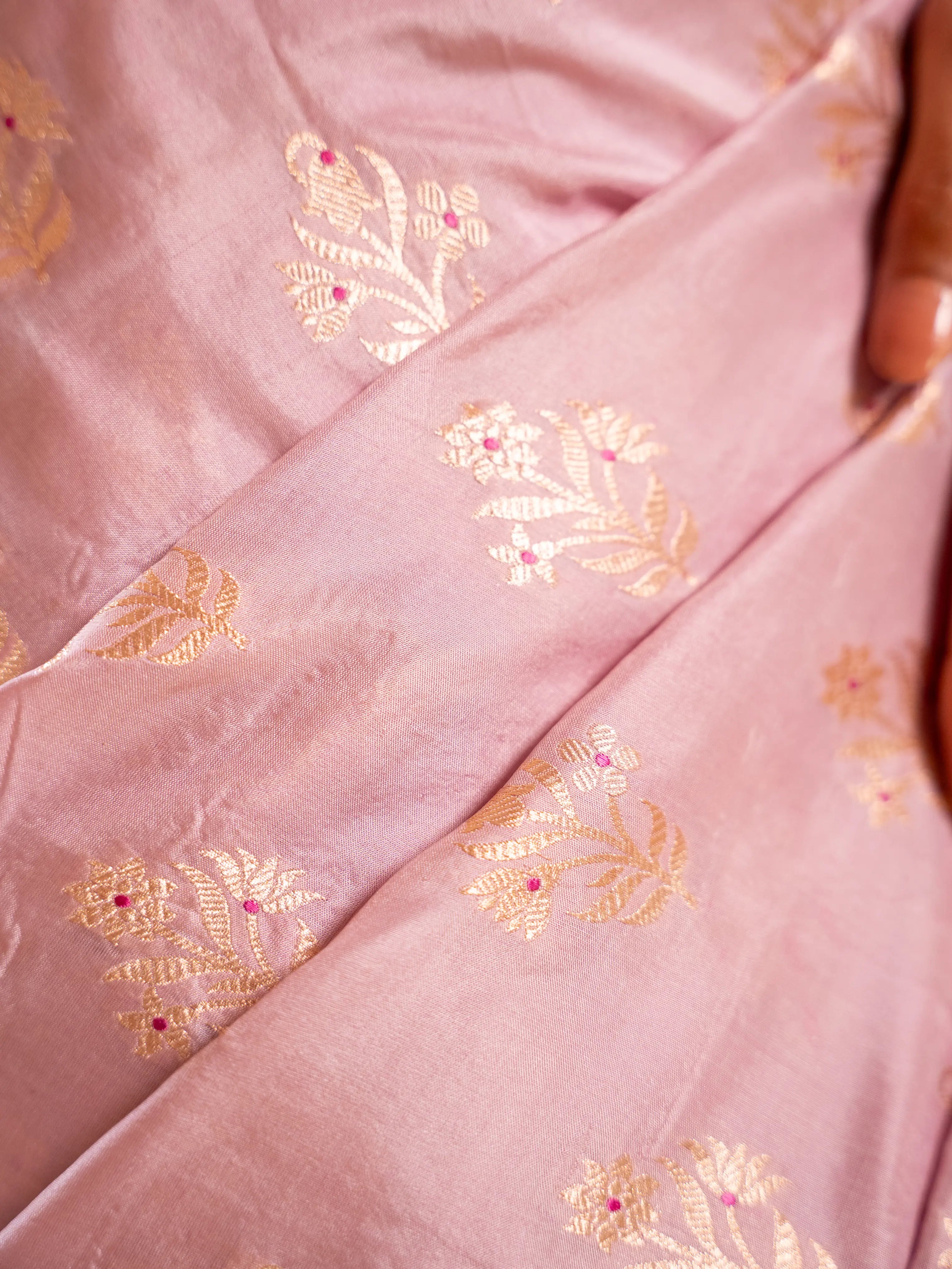 Ambar - The Mauve Mystique House Of Banaras