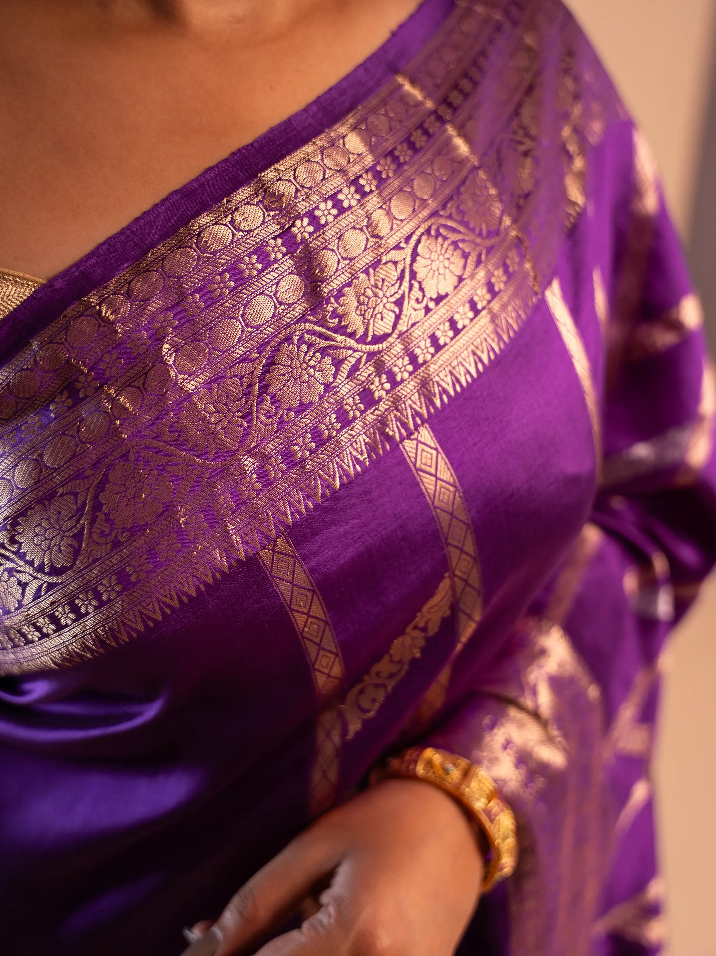 Surya Kiran – The Radiant Dawn House Of Banaras