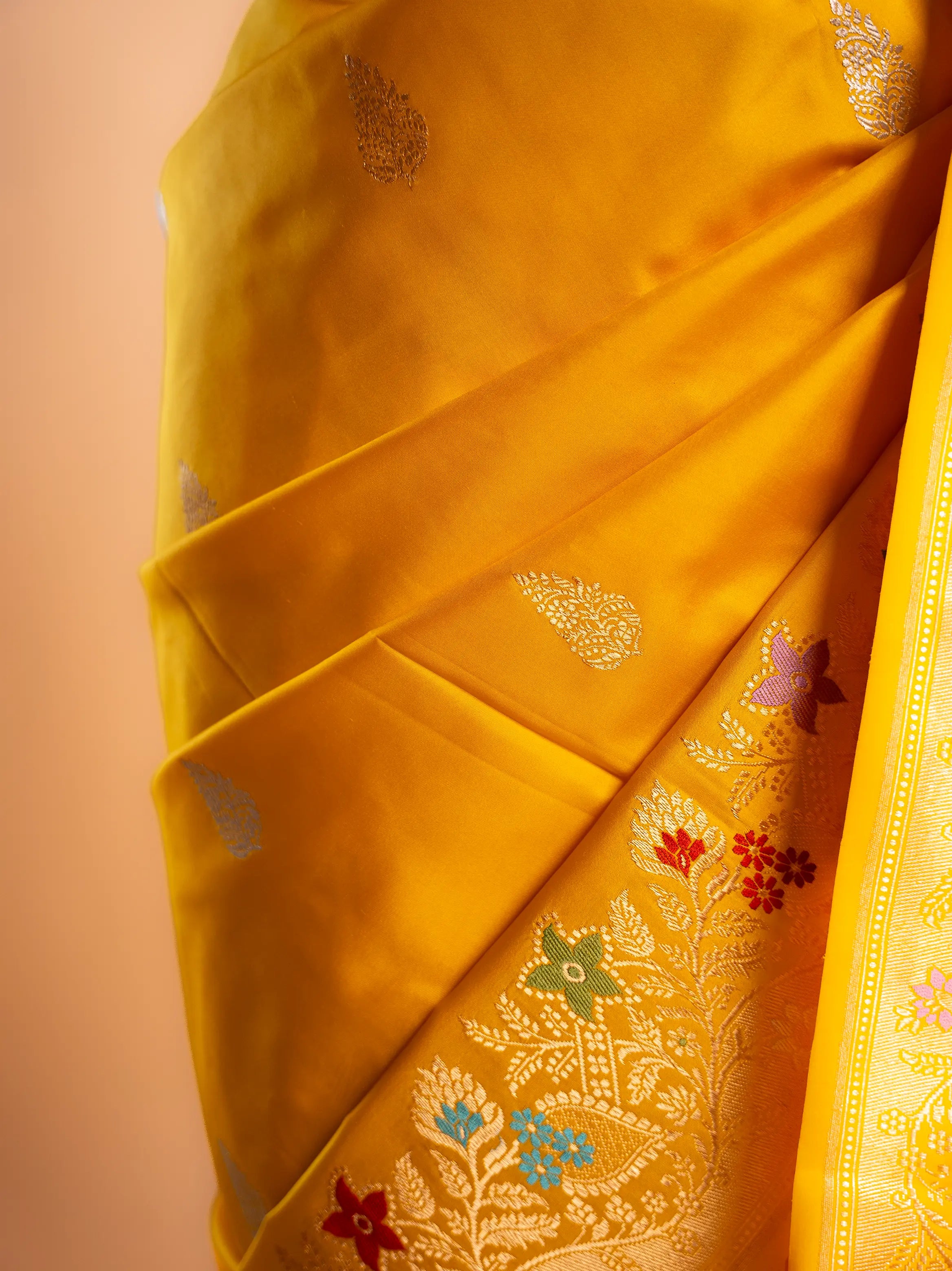 Sundara – The Radiant Allure House Of Banaras