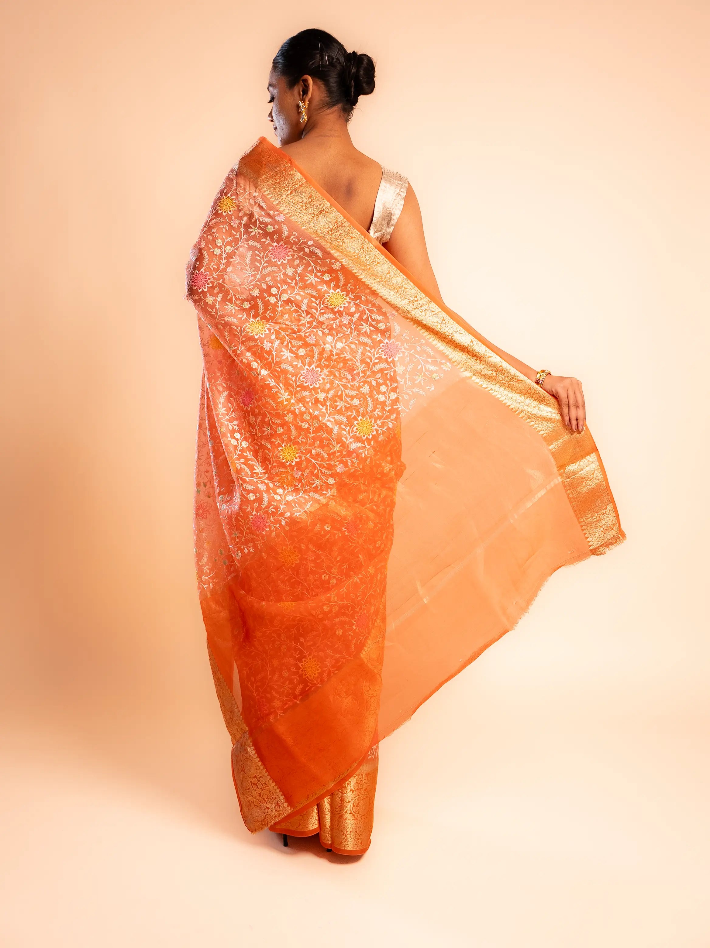 Aarohi – The Enchanting Luminance House Of Banaras