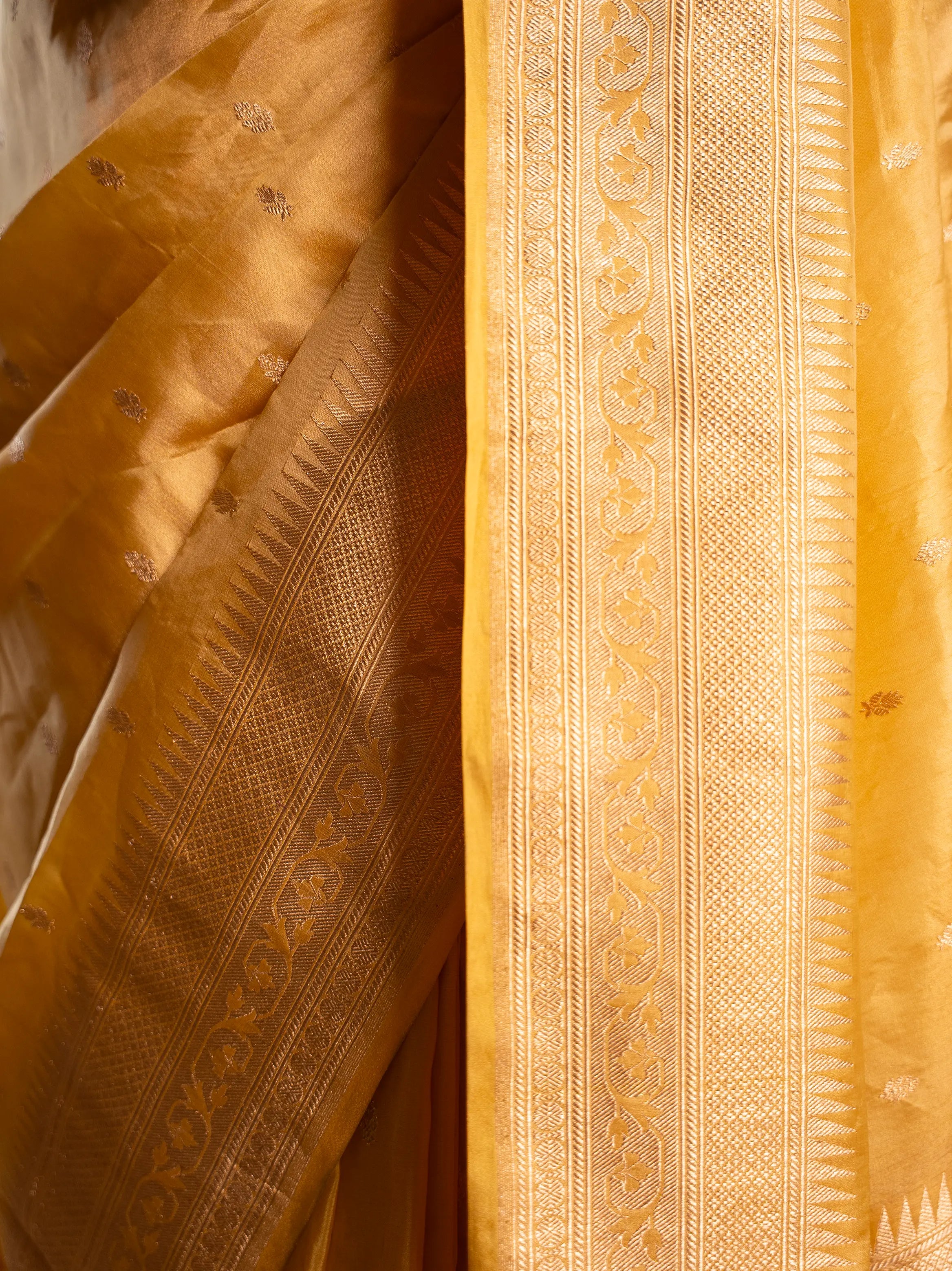 Navya – The Timeless Enchantress House Of Banaras