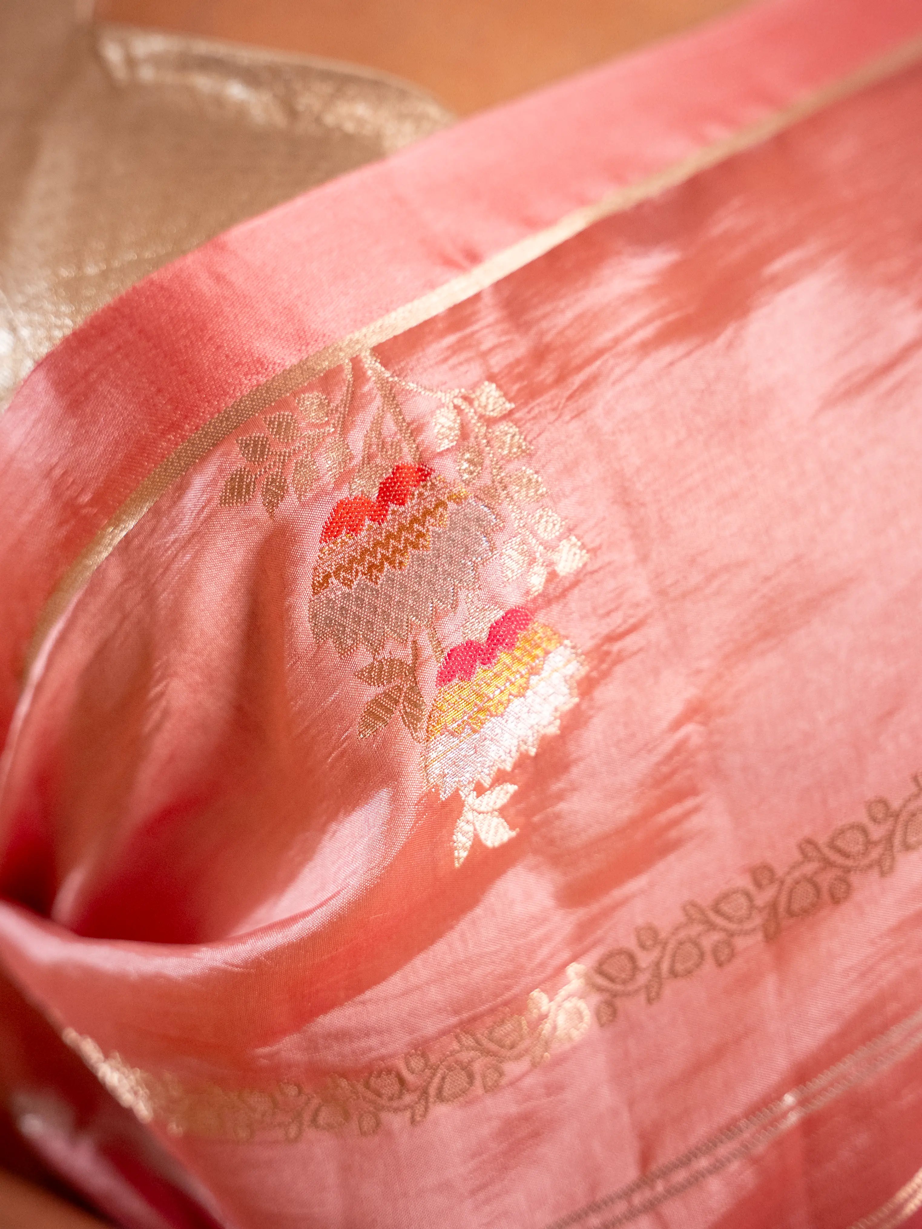 Gulnaar - The Spring Blossom House Of Banaras