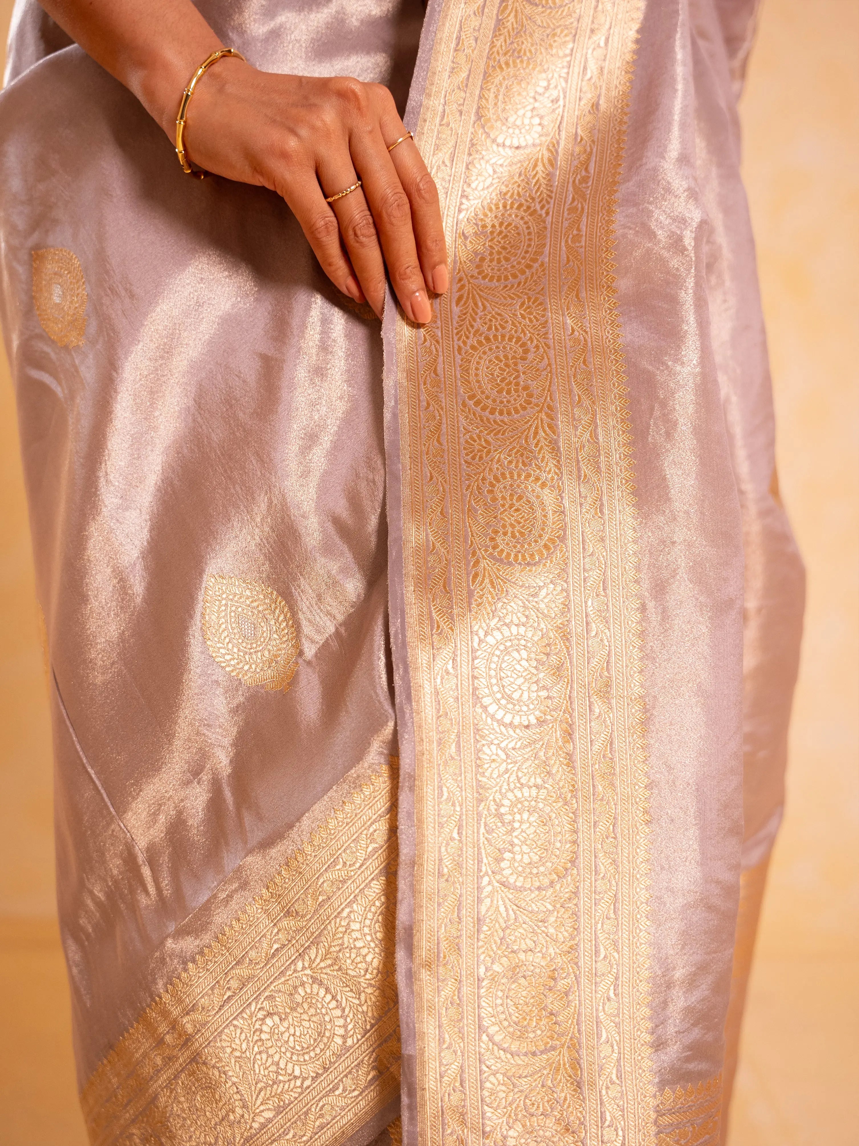 Vayuja - The Amethyst Majesty House Of Banaras