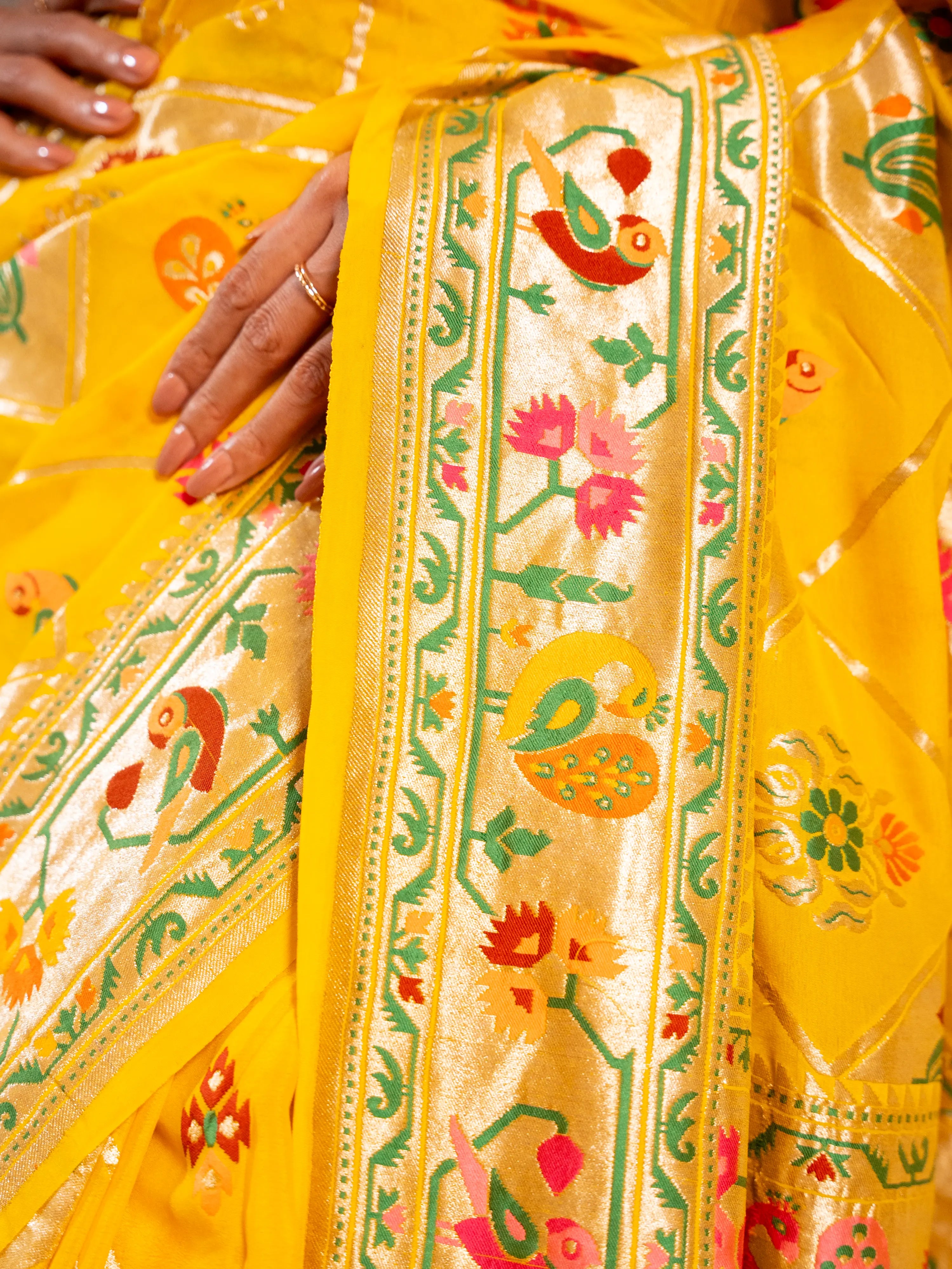 Taanari - The Mari Color Symphony House Of Banaras