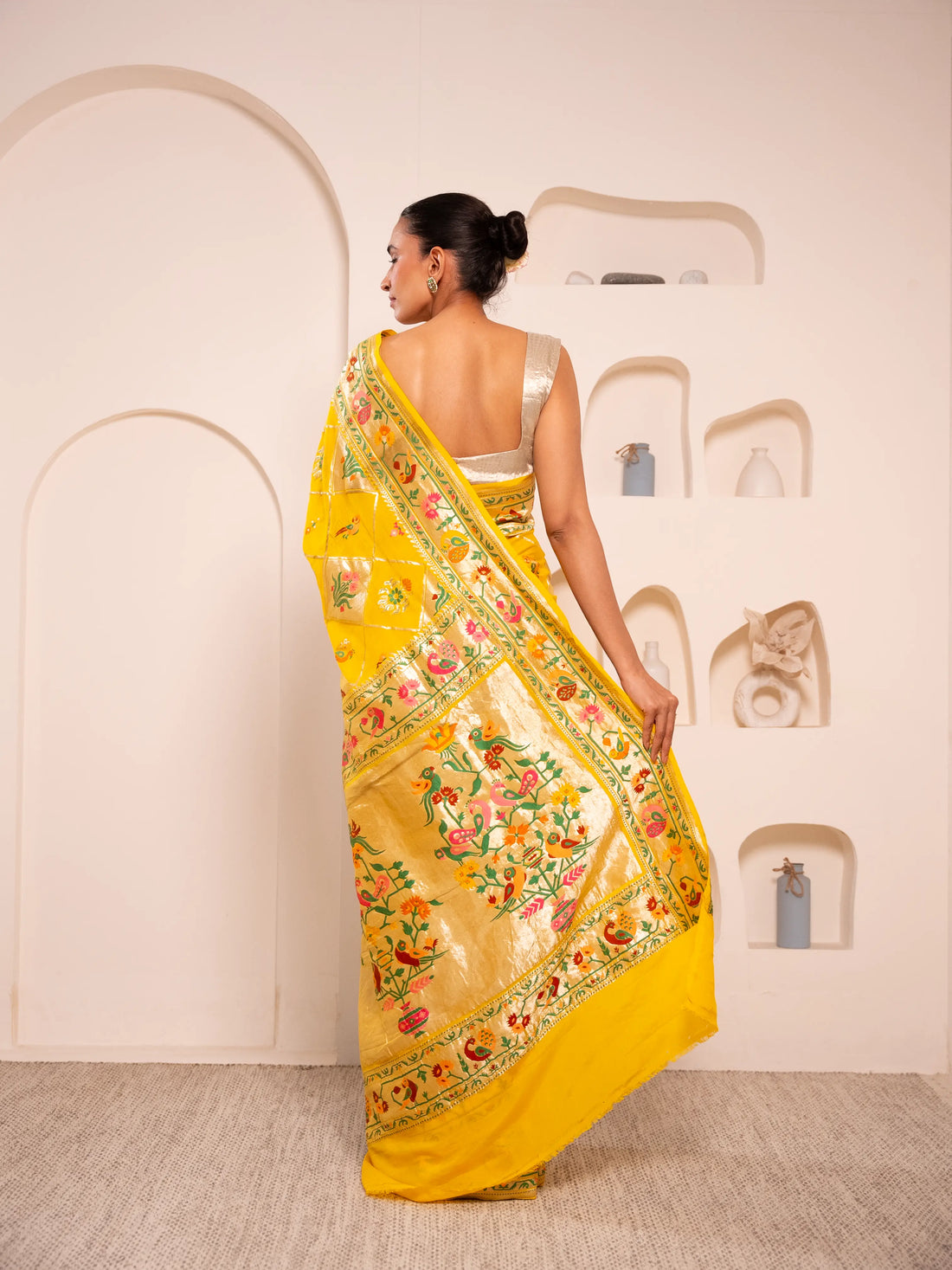 Taanari - The Mari Color Symphony House Of Banaras