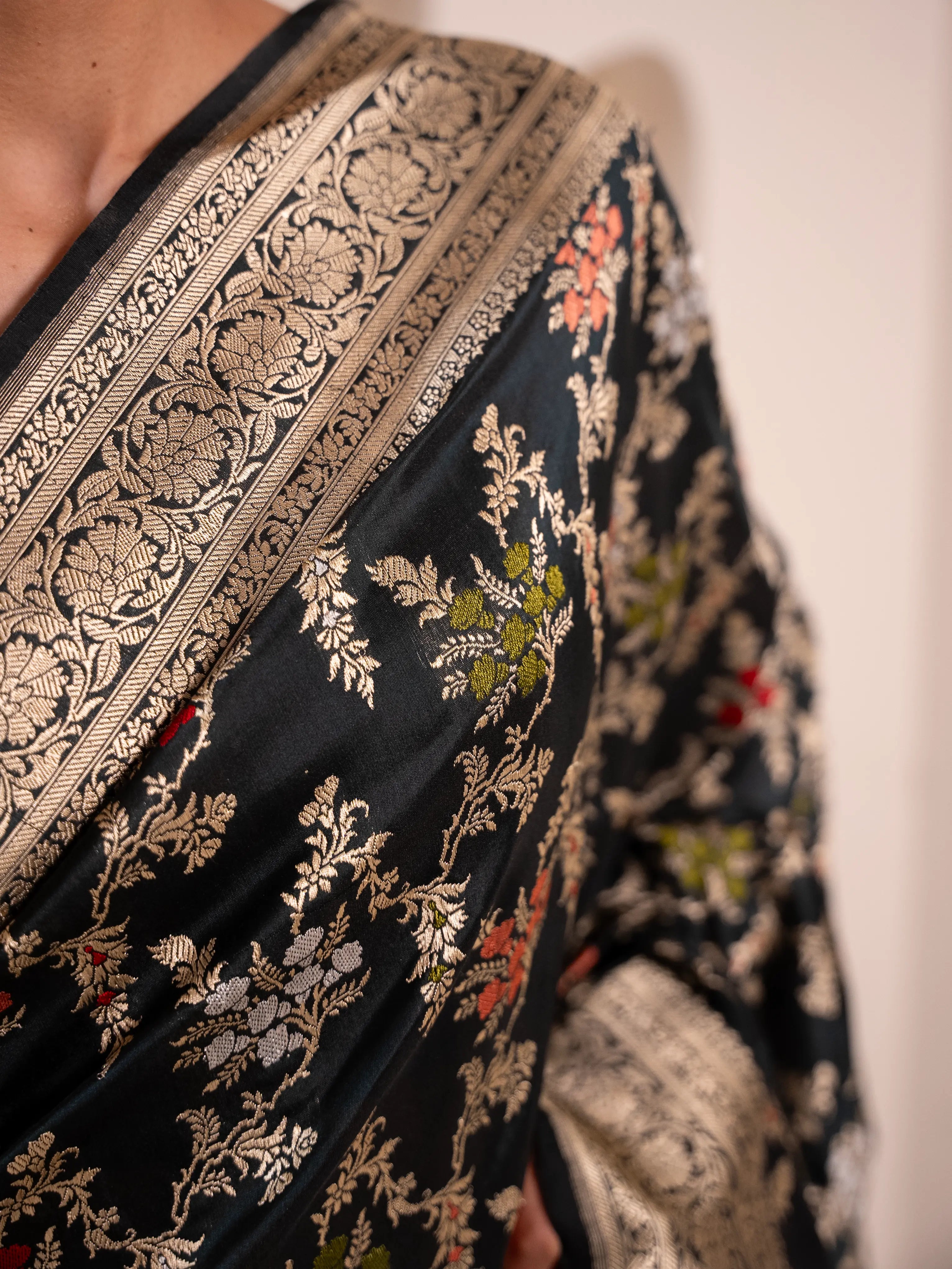 Zeenat - The Midnight Majesty House Of Banaras