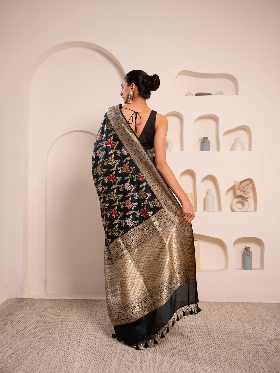 Zeenat - The Midnight Majesty House Of Banaras