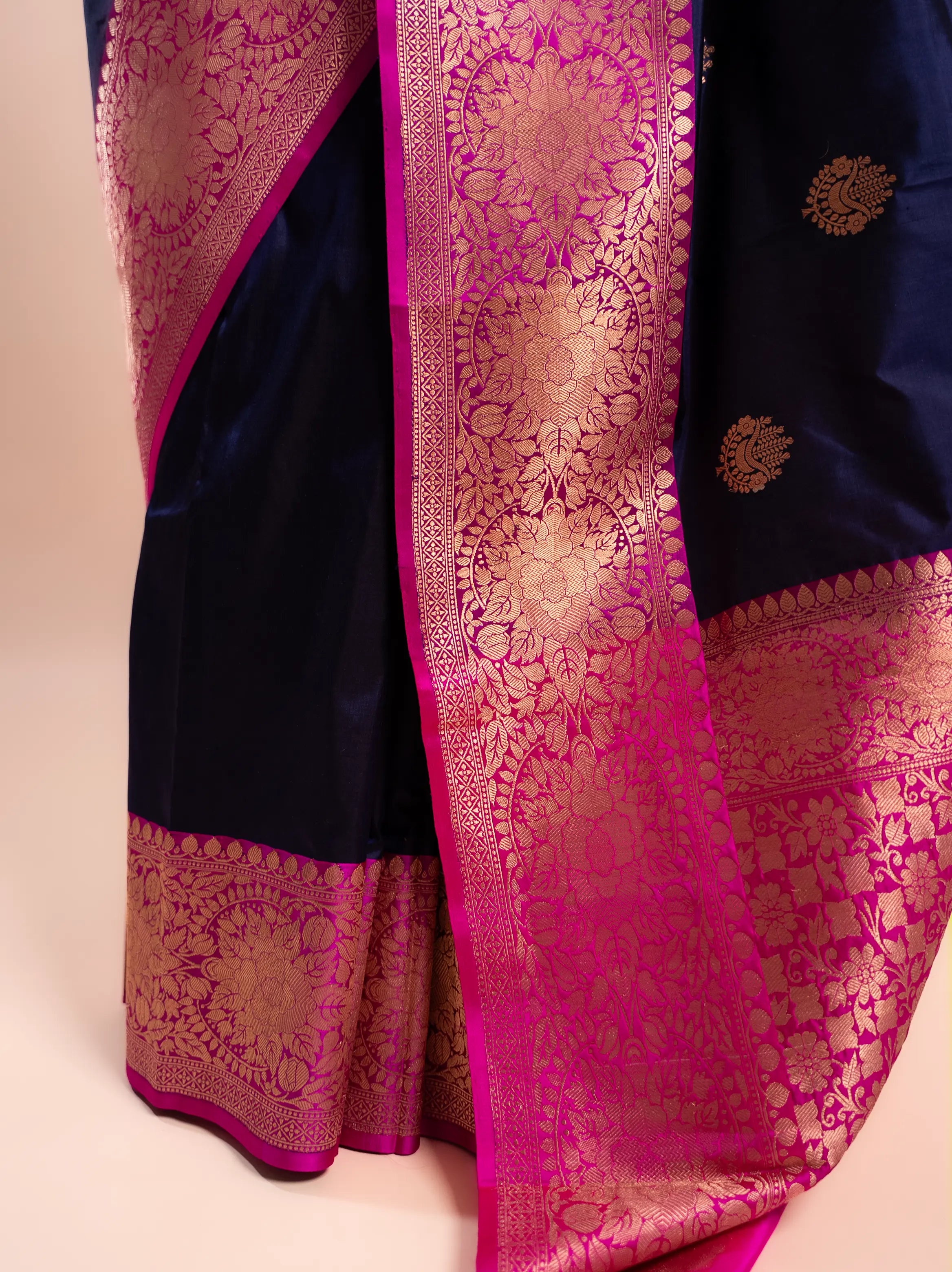 Kaamini - The Midnight Royalty House of Banaras