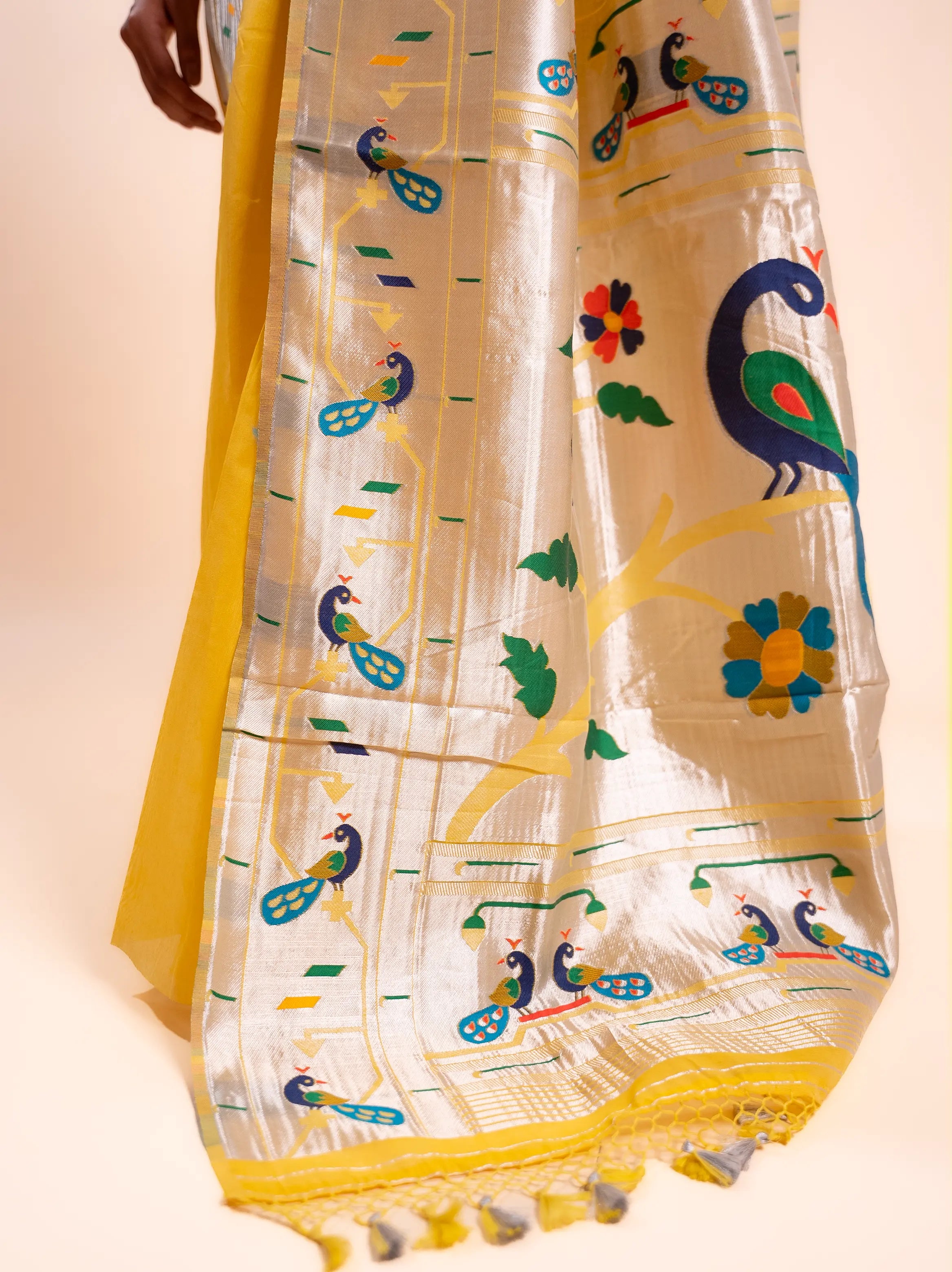 Shaambhavi - The Golden Sunshine House of Banaras