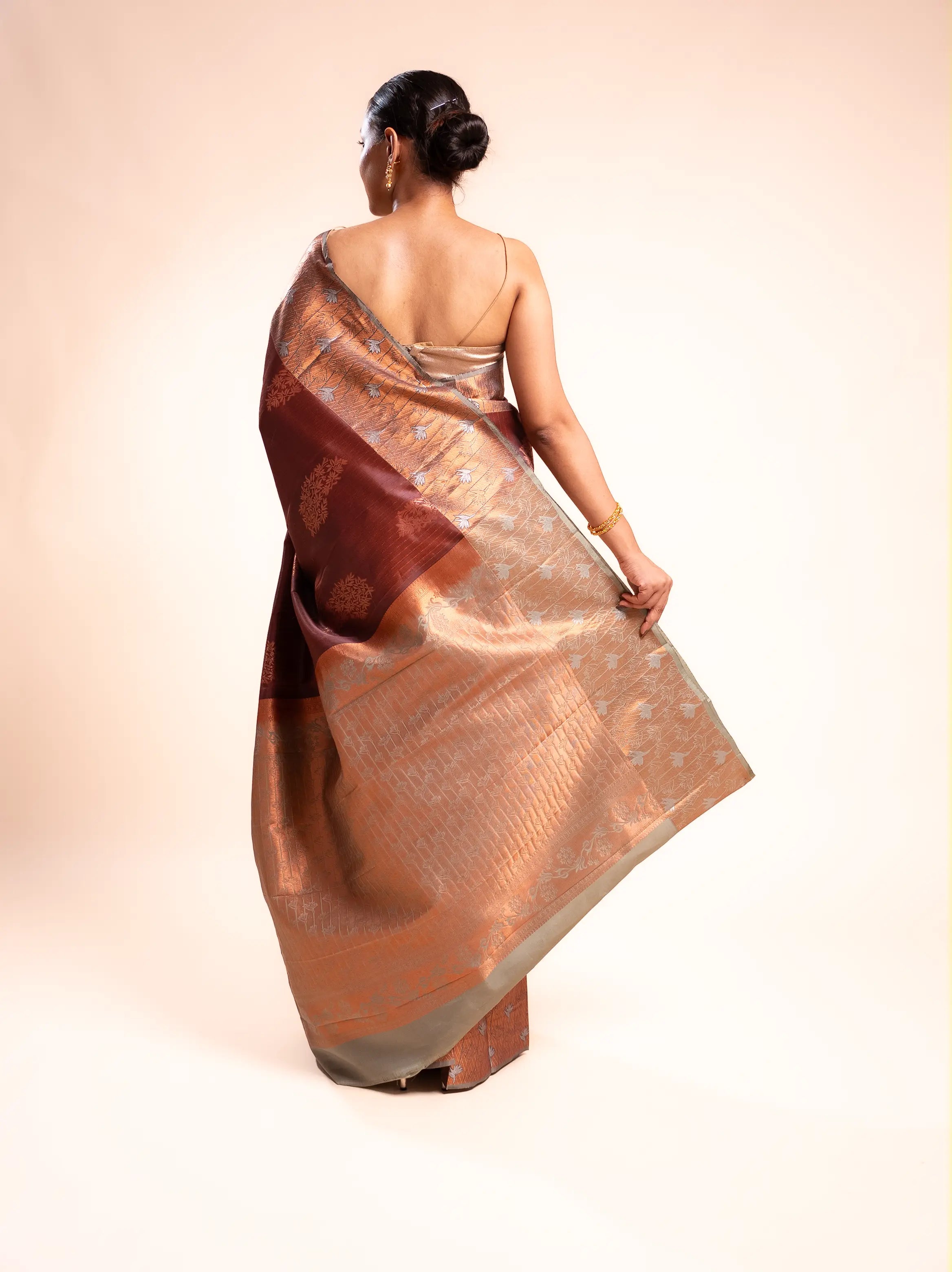 Chitrarekha - The Tussar Tapestry House of Banaras