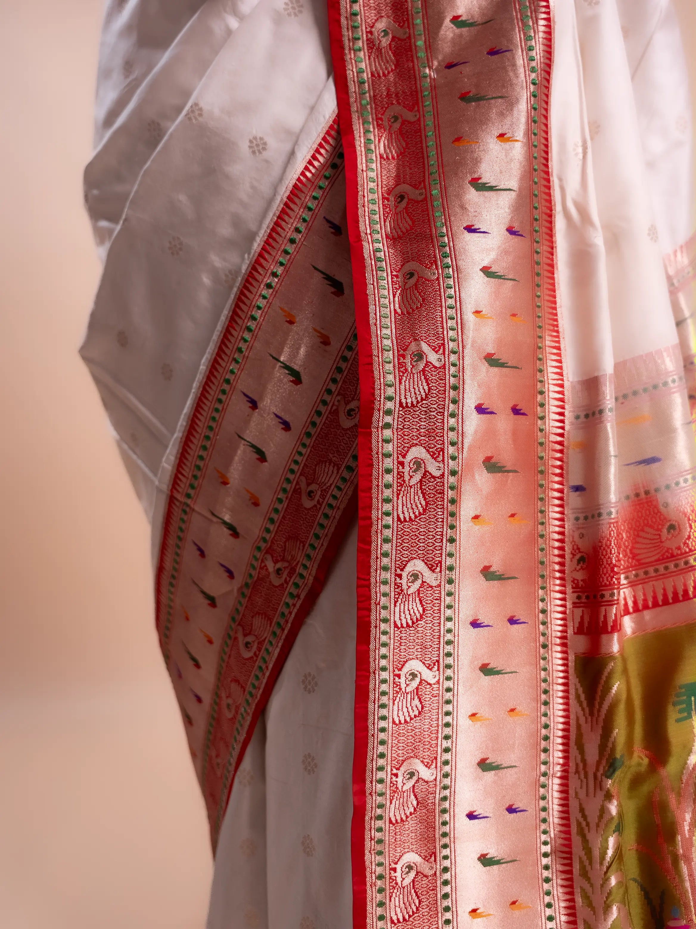 Shwet White Kadhua Katan Banarasi Handloom Saree House Of Banaras