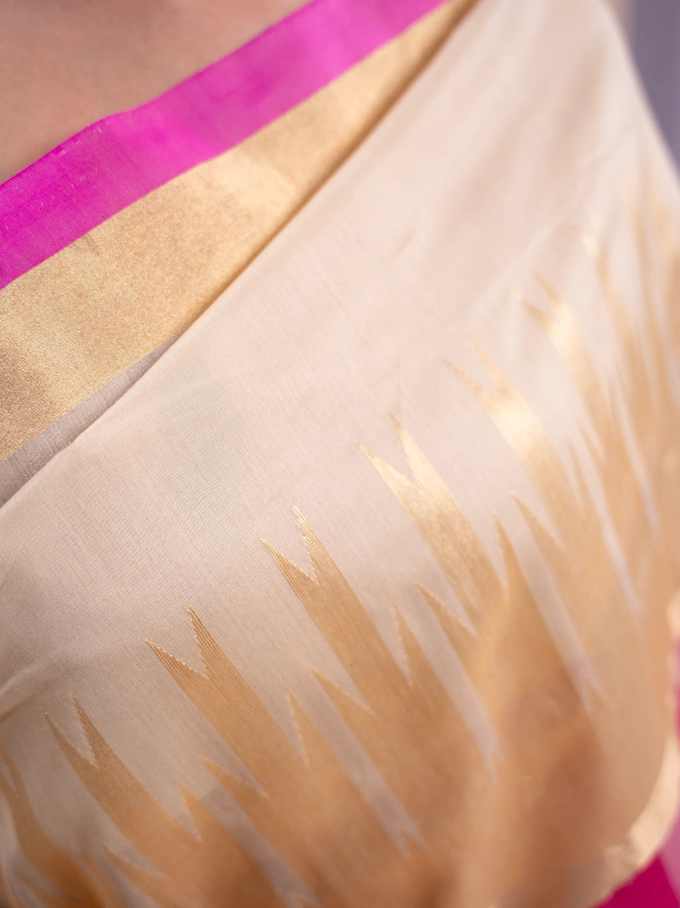 Aashi - The Cream Elegance House of Banaras