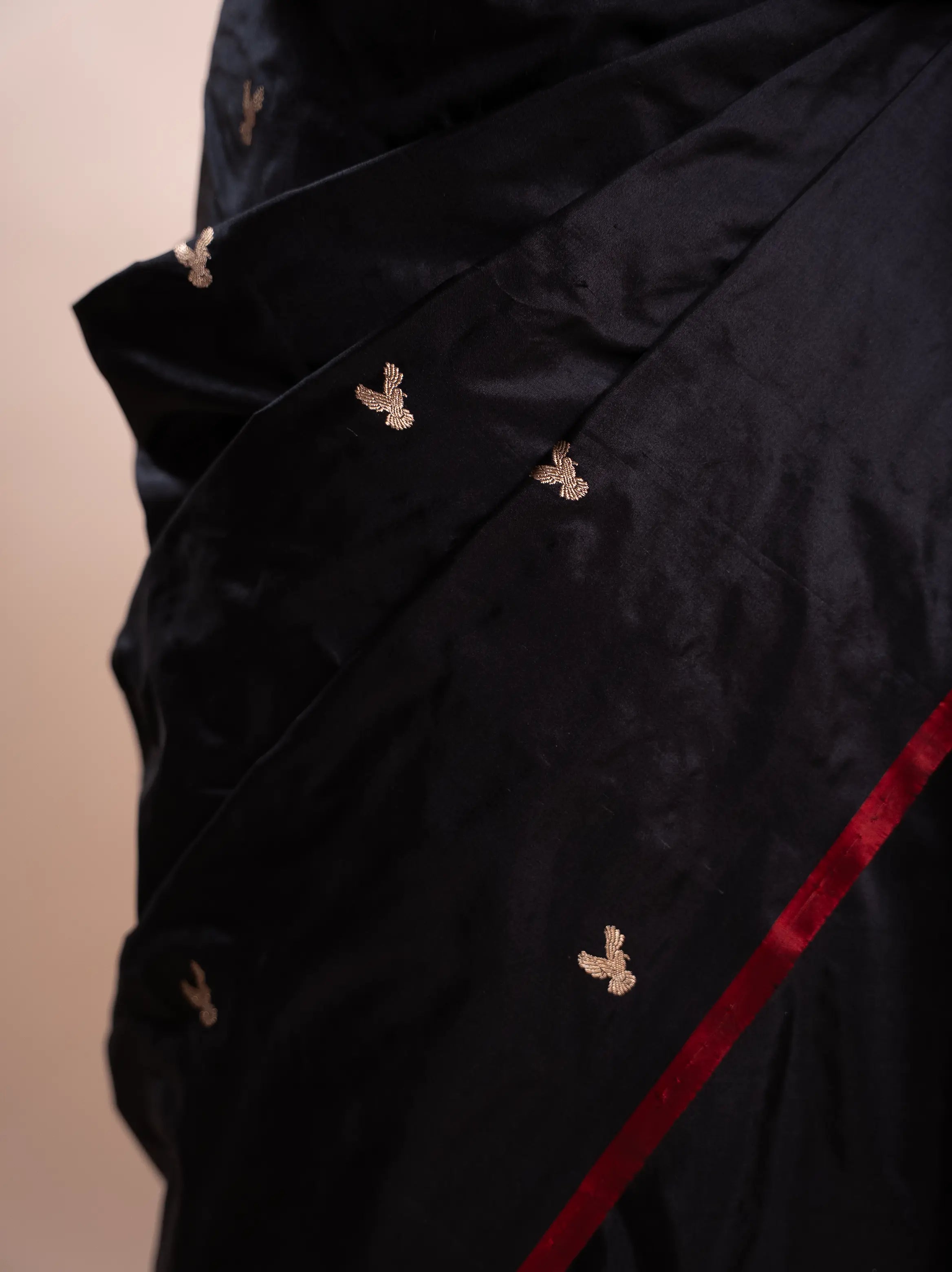 Tanirika - The Black Luxury House of Banaras