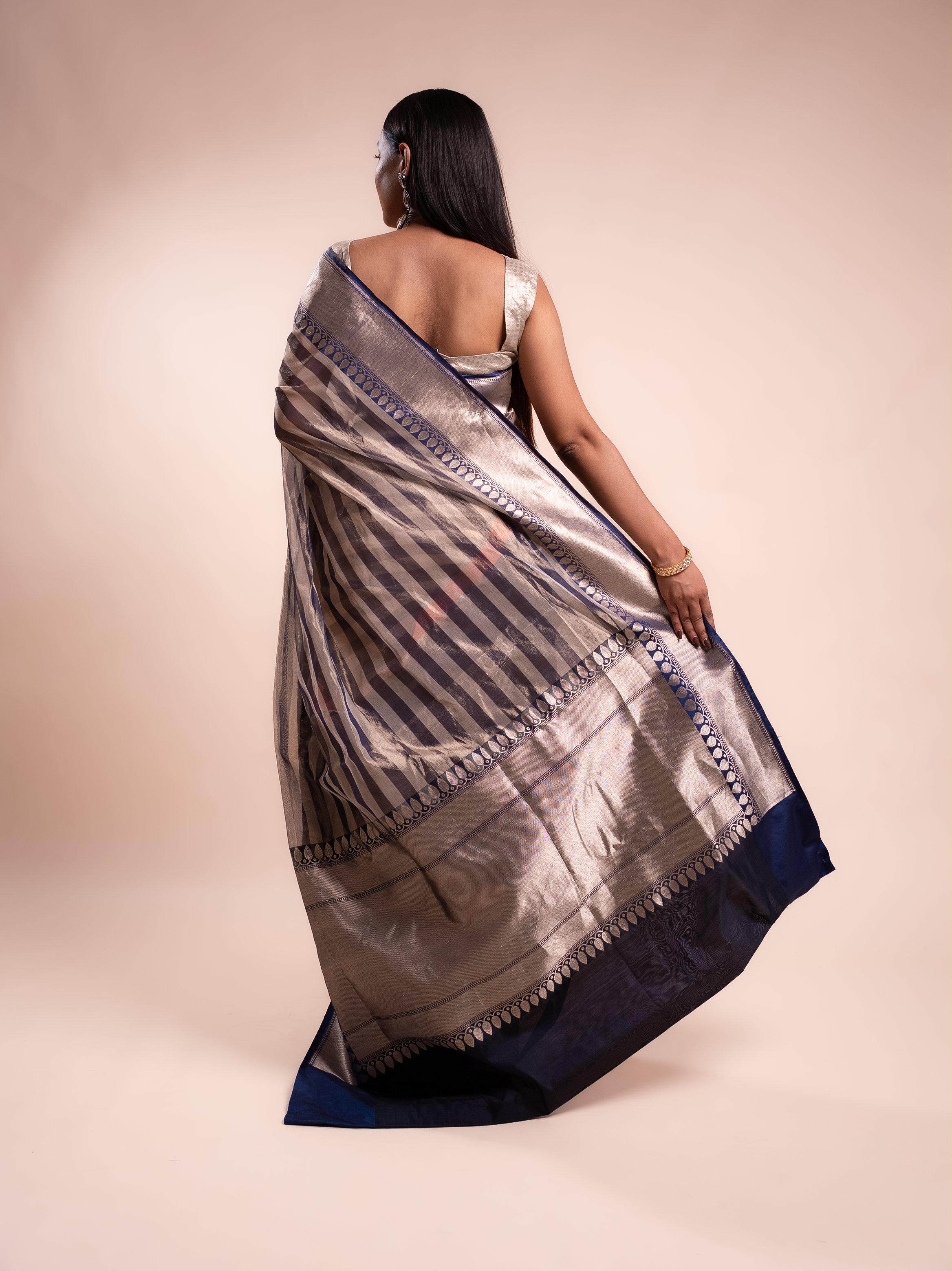 Triveni - The Blue Minimalism