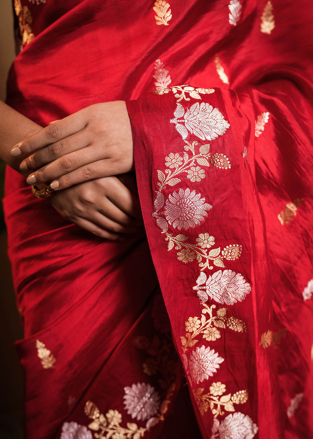 Runaai - The Crimson Melody House Of Banaras