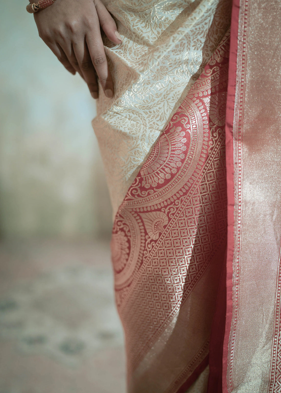 Zari Raga - The Melodic Masterpiece House Of Banaras