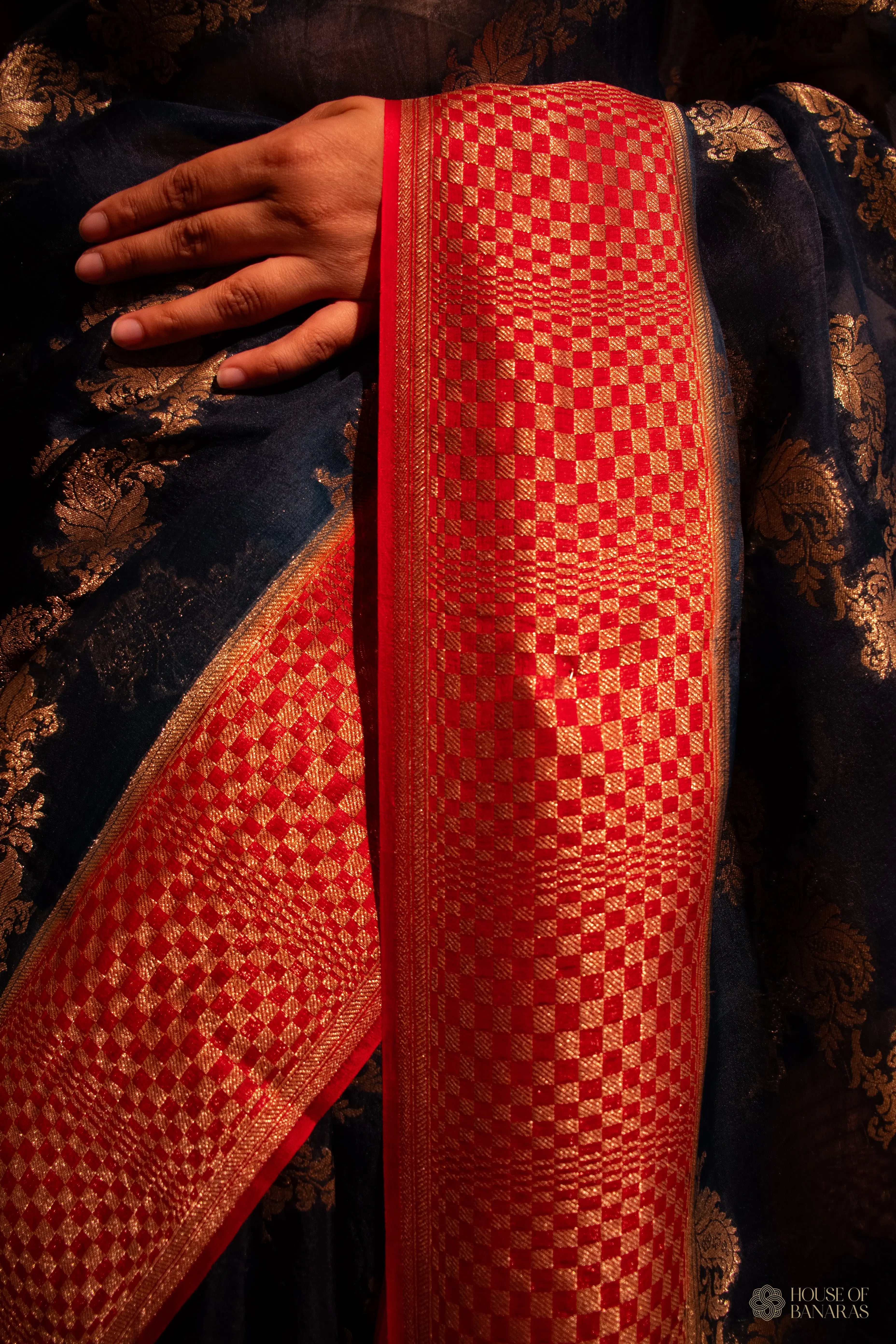 Noor - The Midnight Mystique House Of Banaras