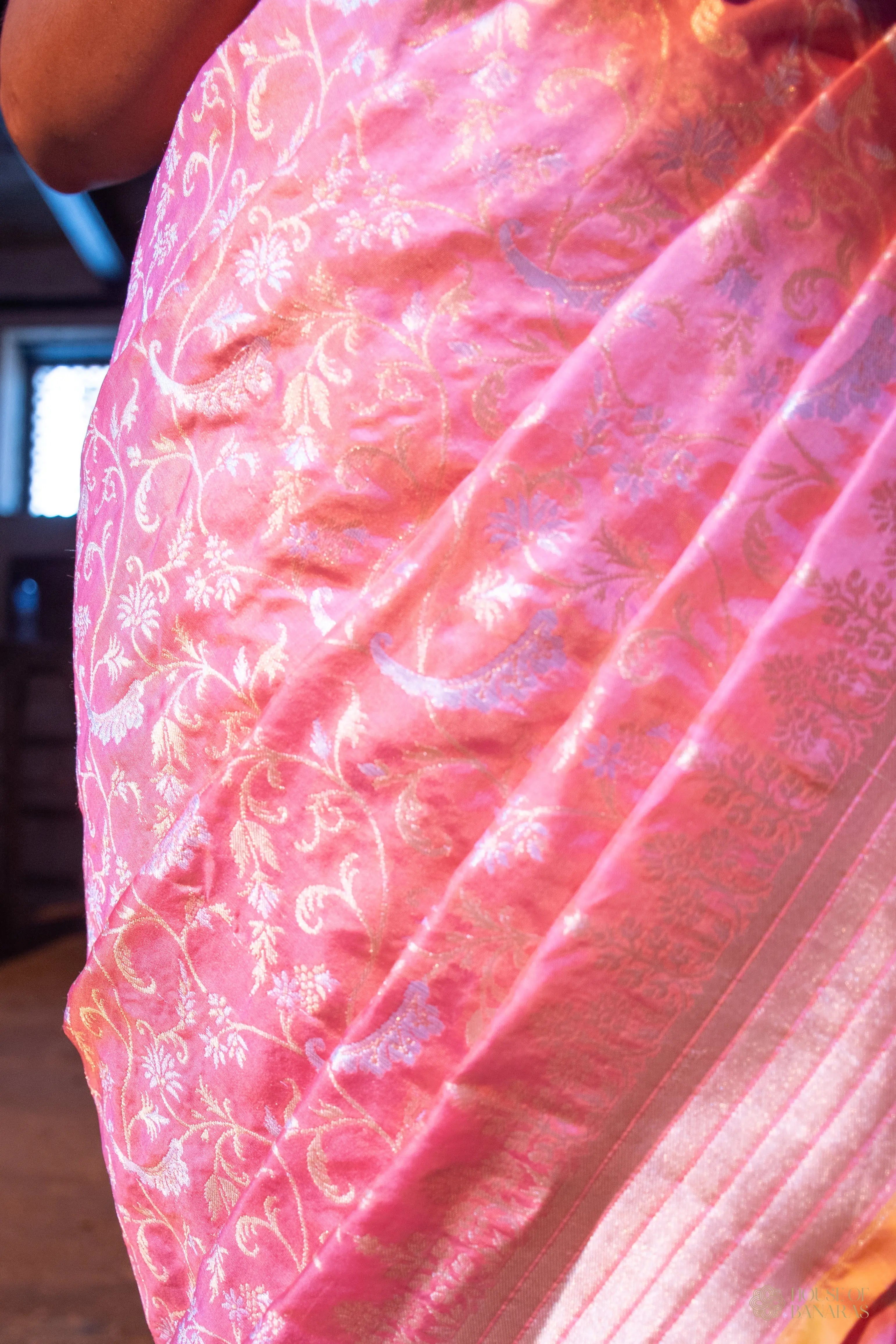 Mrinali - The Blossom Garden Dream House Of Banaras