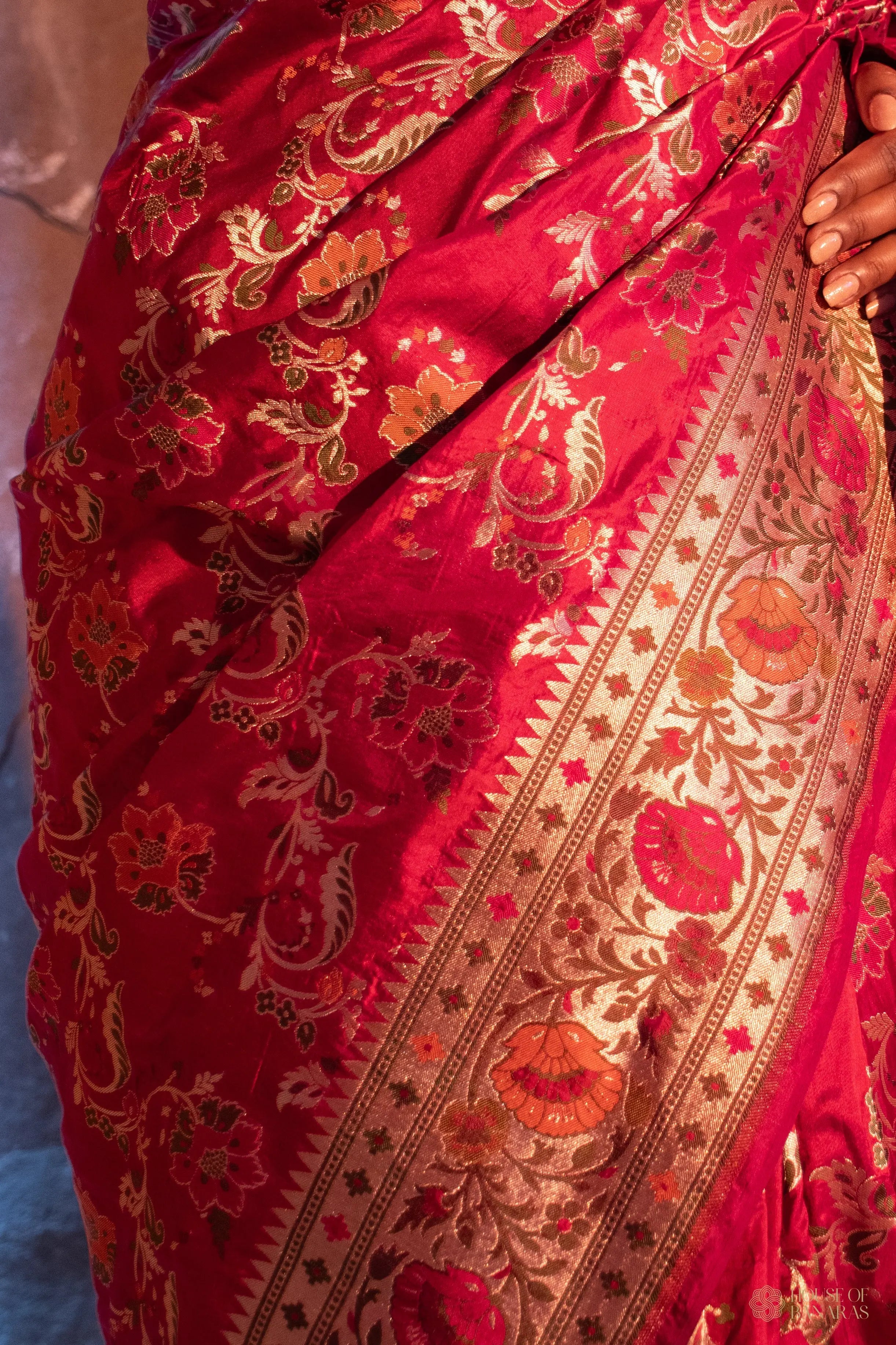 Amaya - The Magenta Marvel House Of Banaras