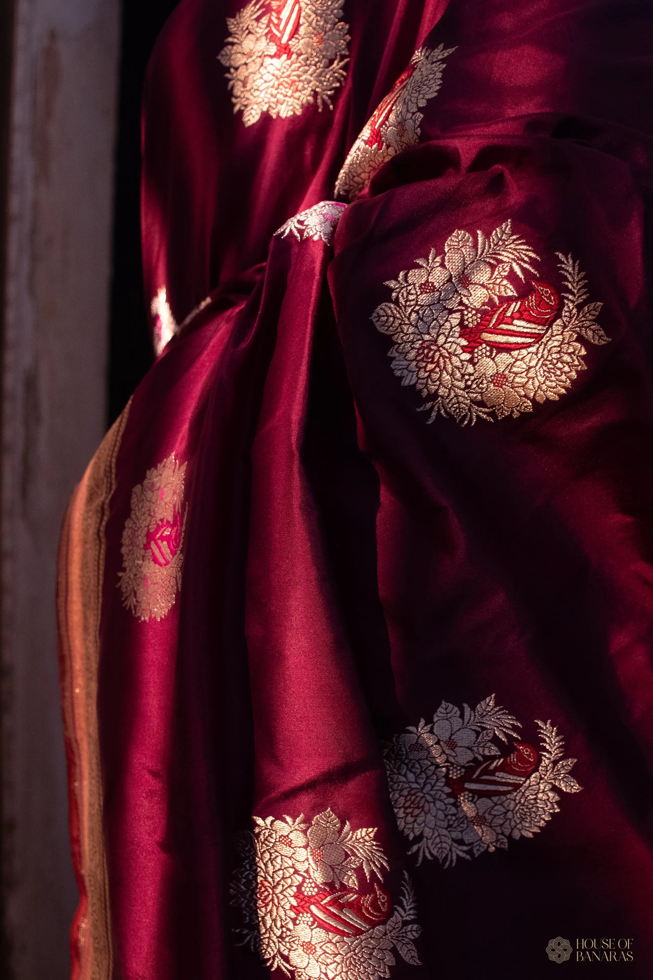 Saanvi - The Royal Vineyard House Of Banaras