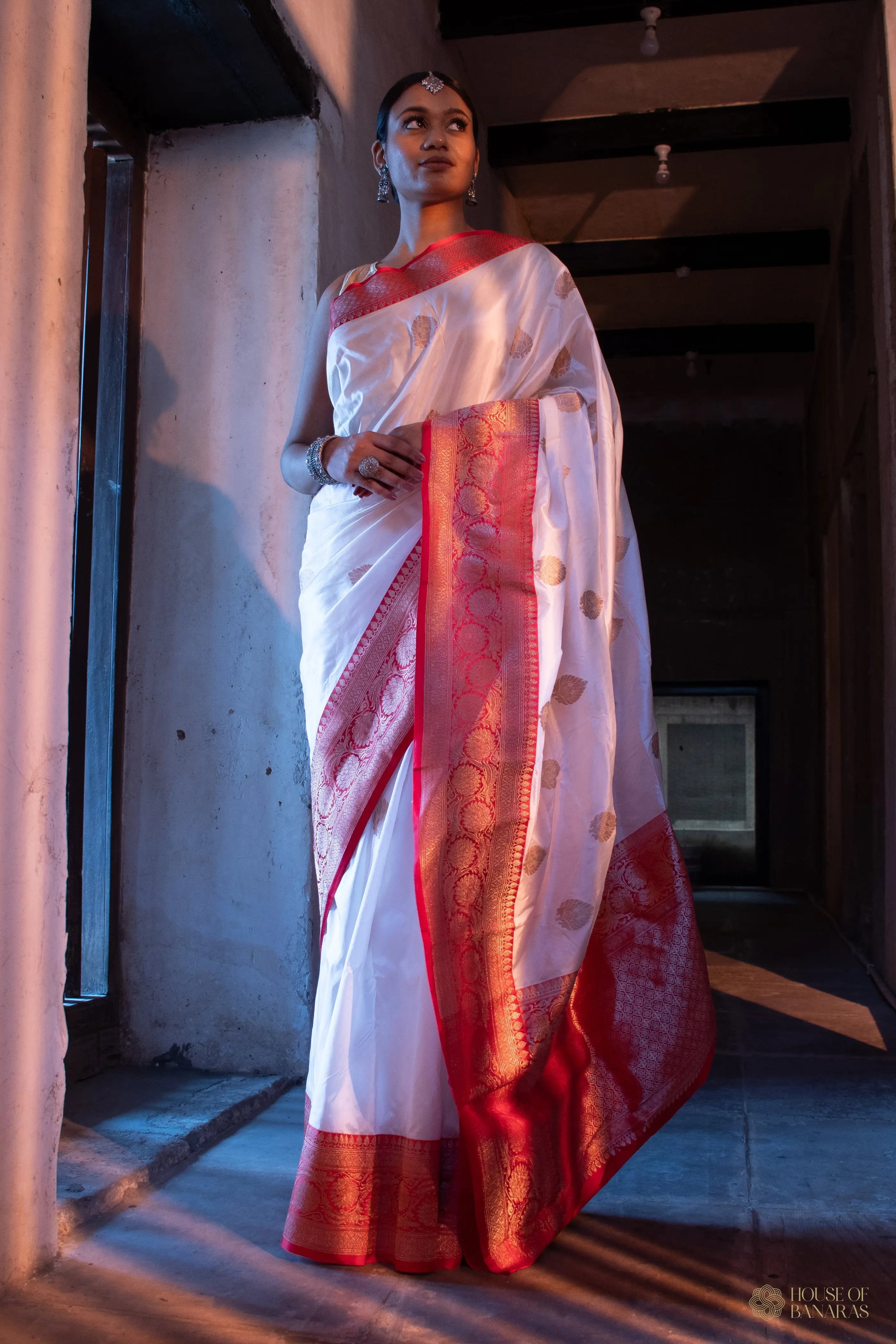 Naaz - The White Purity House Of Banaras