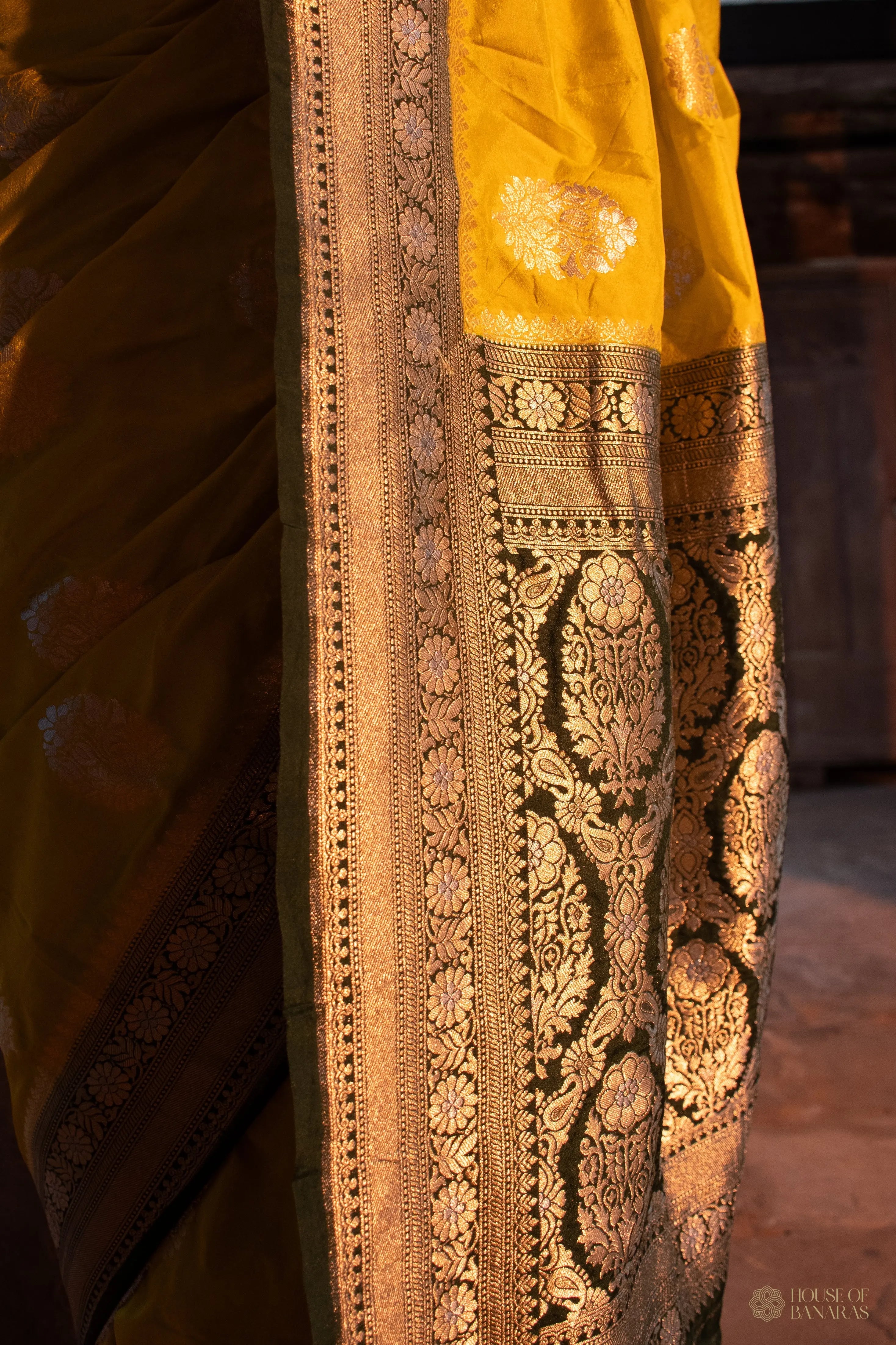 Anahat - The Golden Sunrise Symphony House Of Banaras