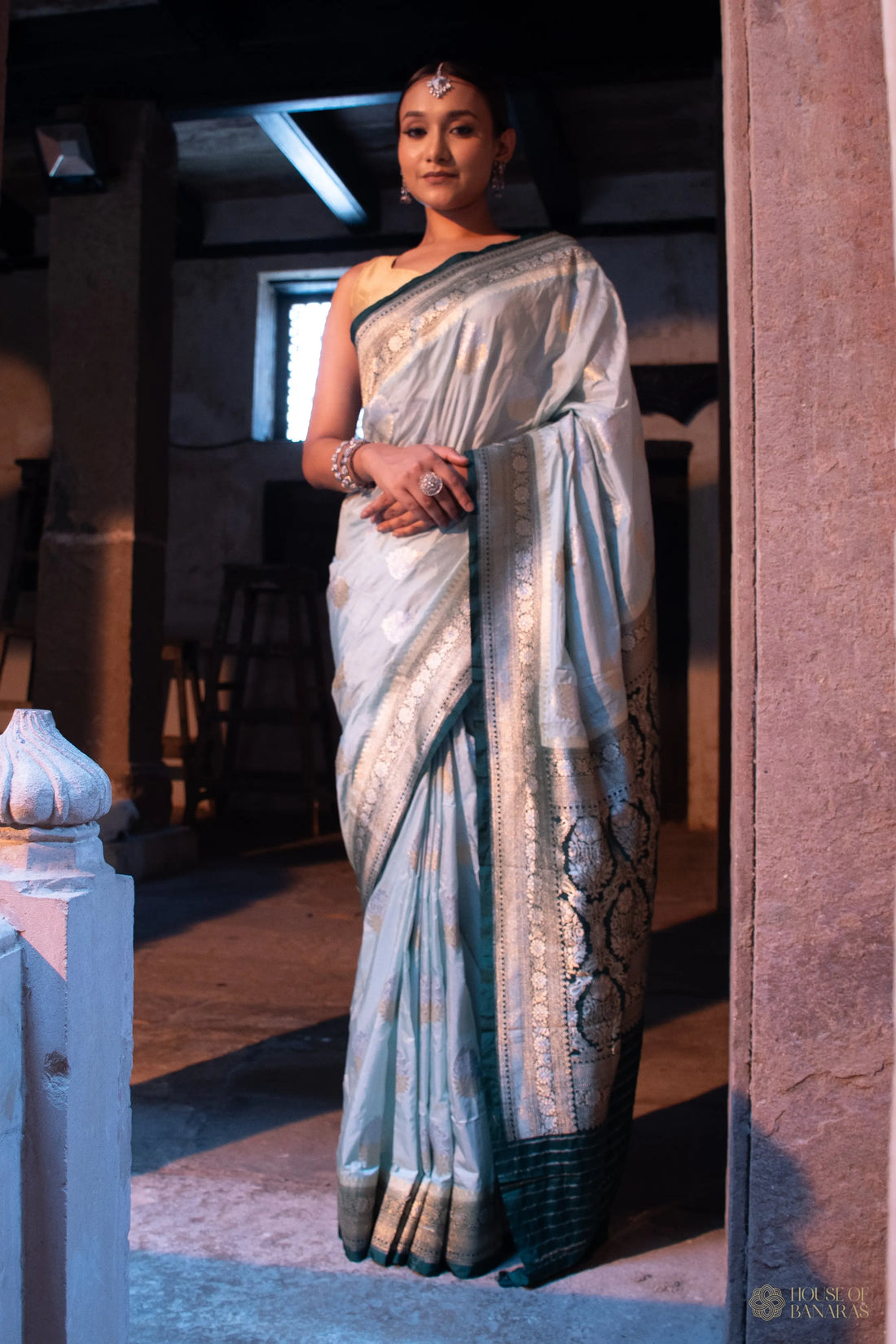 Keya - The Grey-Green Wisdom House Of Banaras