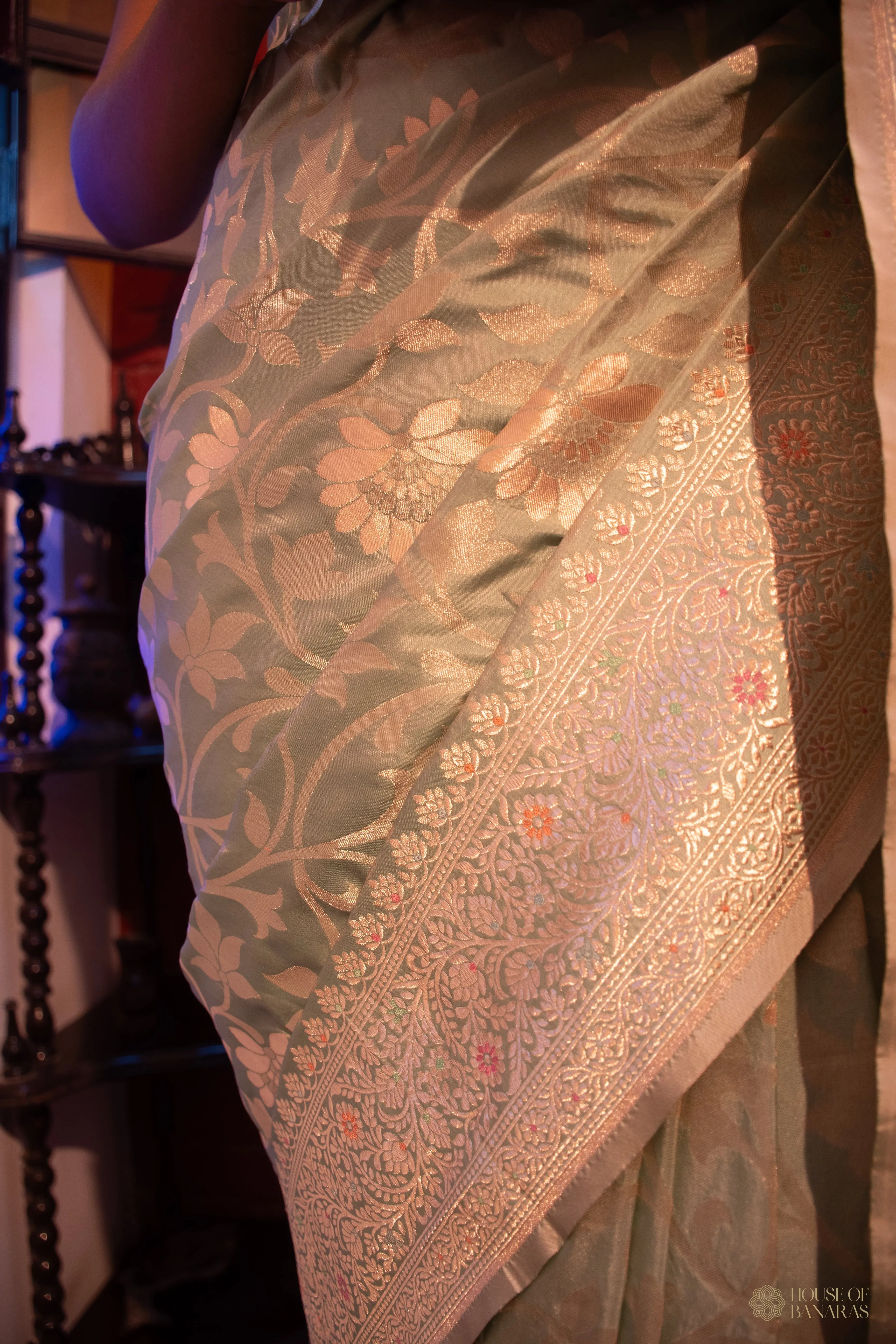 Ayra - The Mint Garden Whisper House Of Banaras