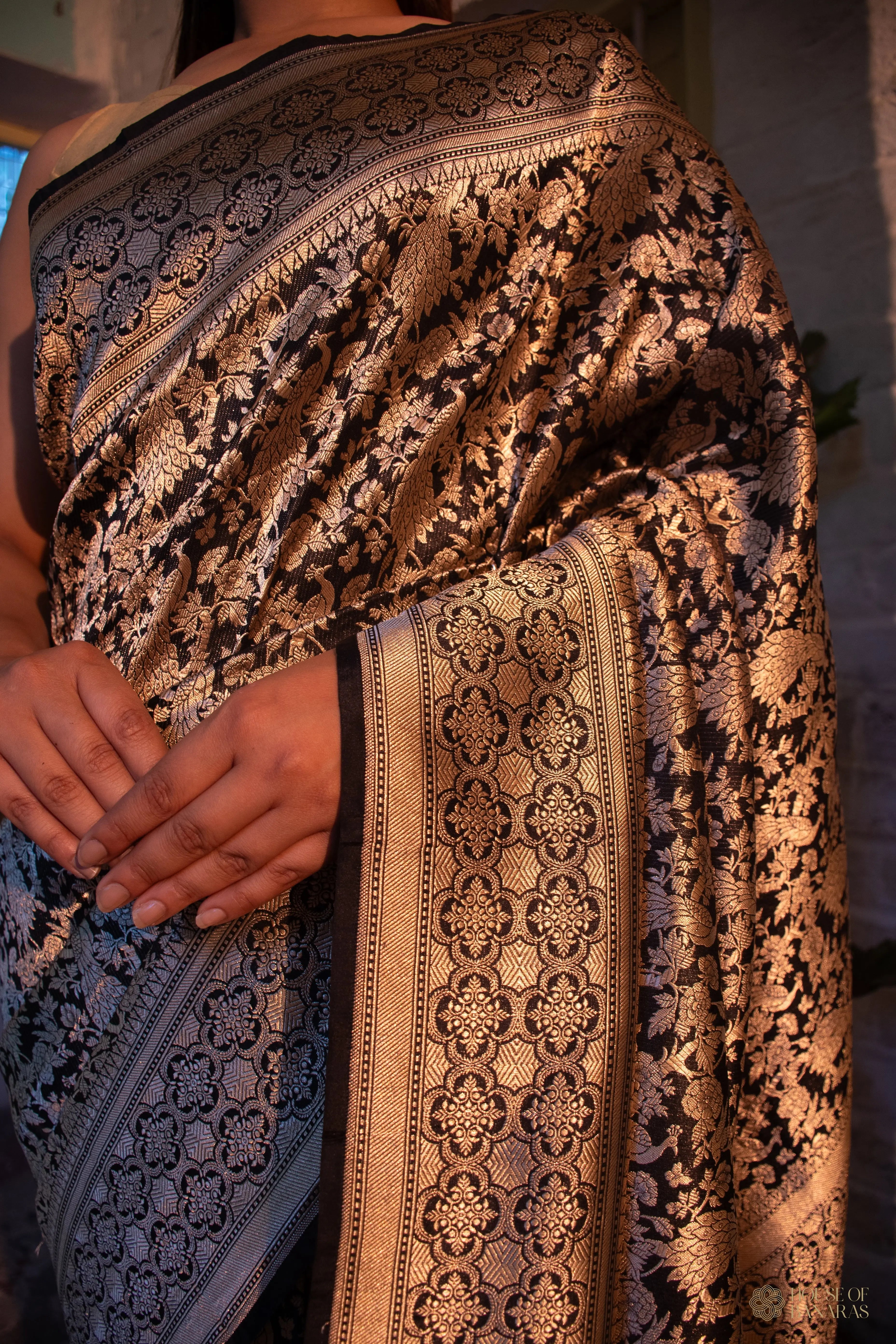 Veda - The Midnight Mystique House Of Banaras