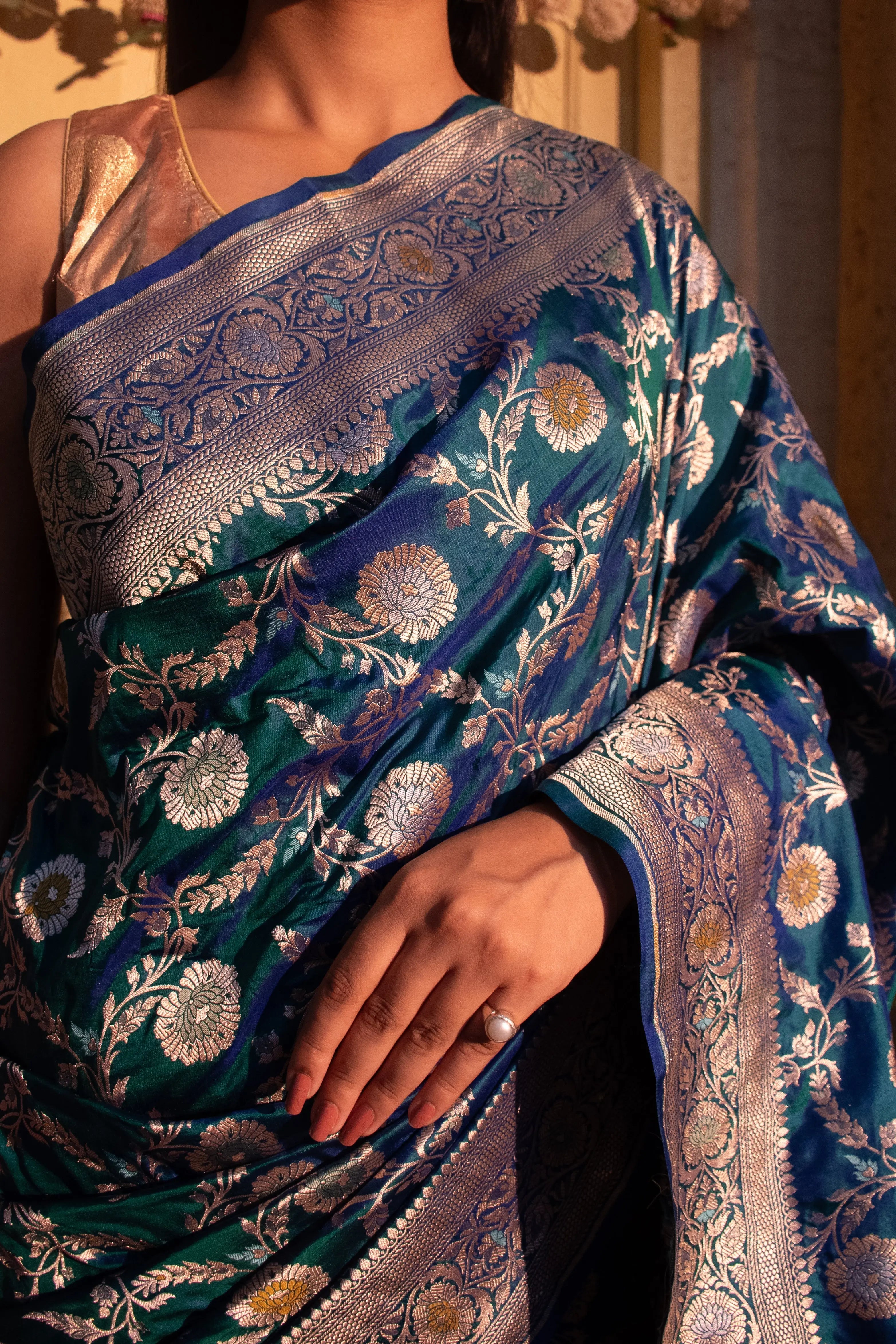 Armeen - The Blue-Green Harmony House Of Banaras