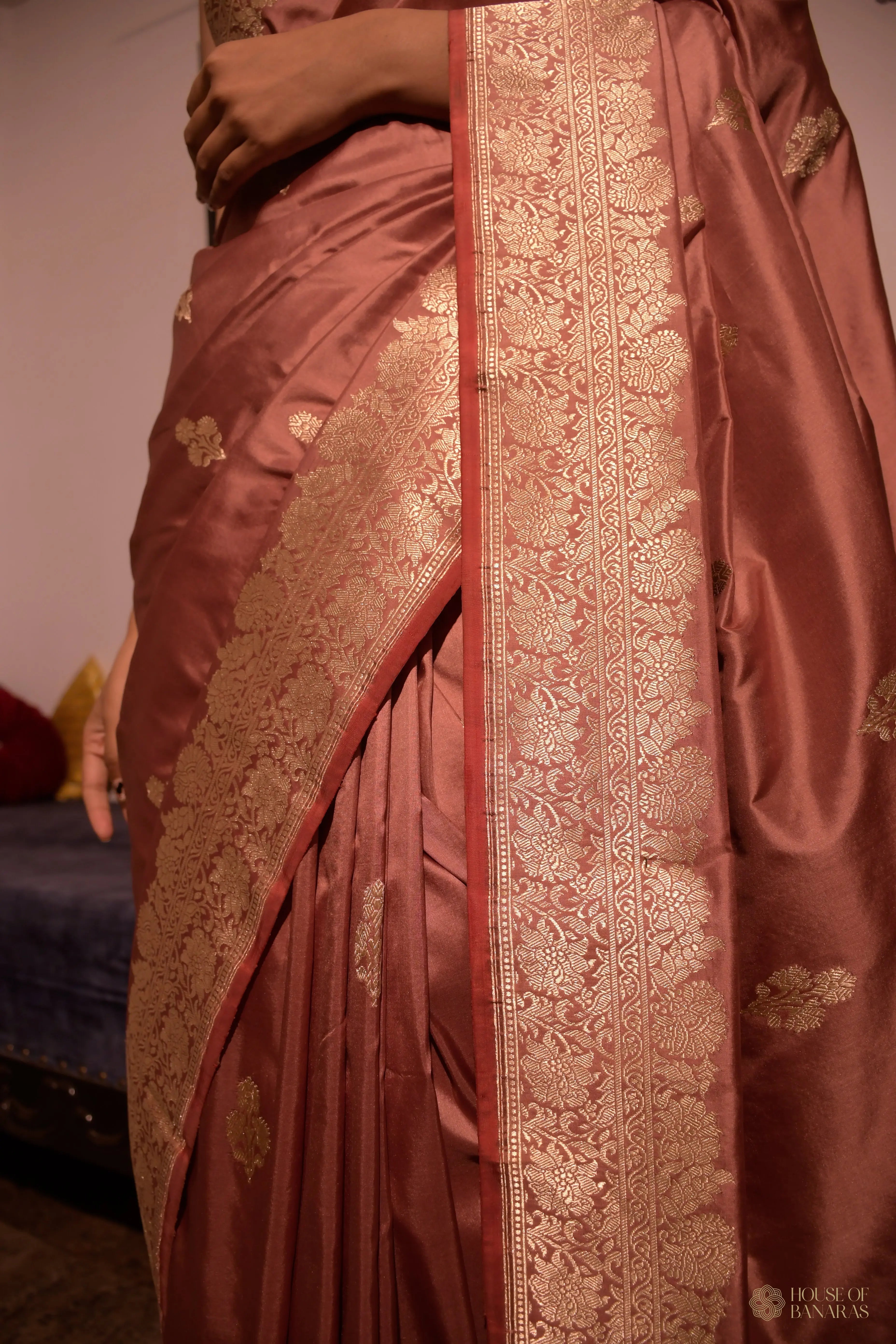 Aarohi - The Rose ColorRhapsody House Of Banaras