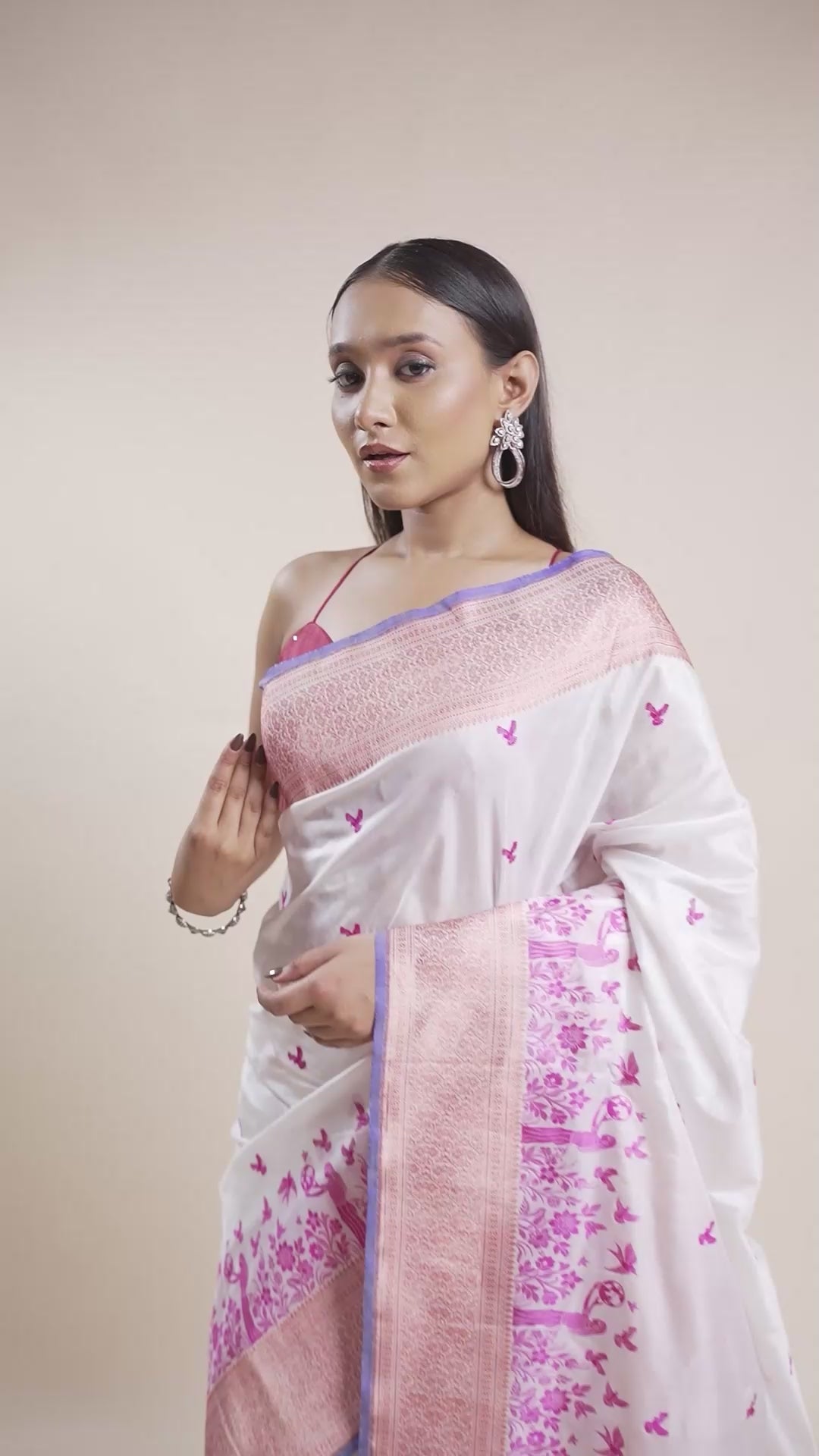 Manorama - The White Elegance