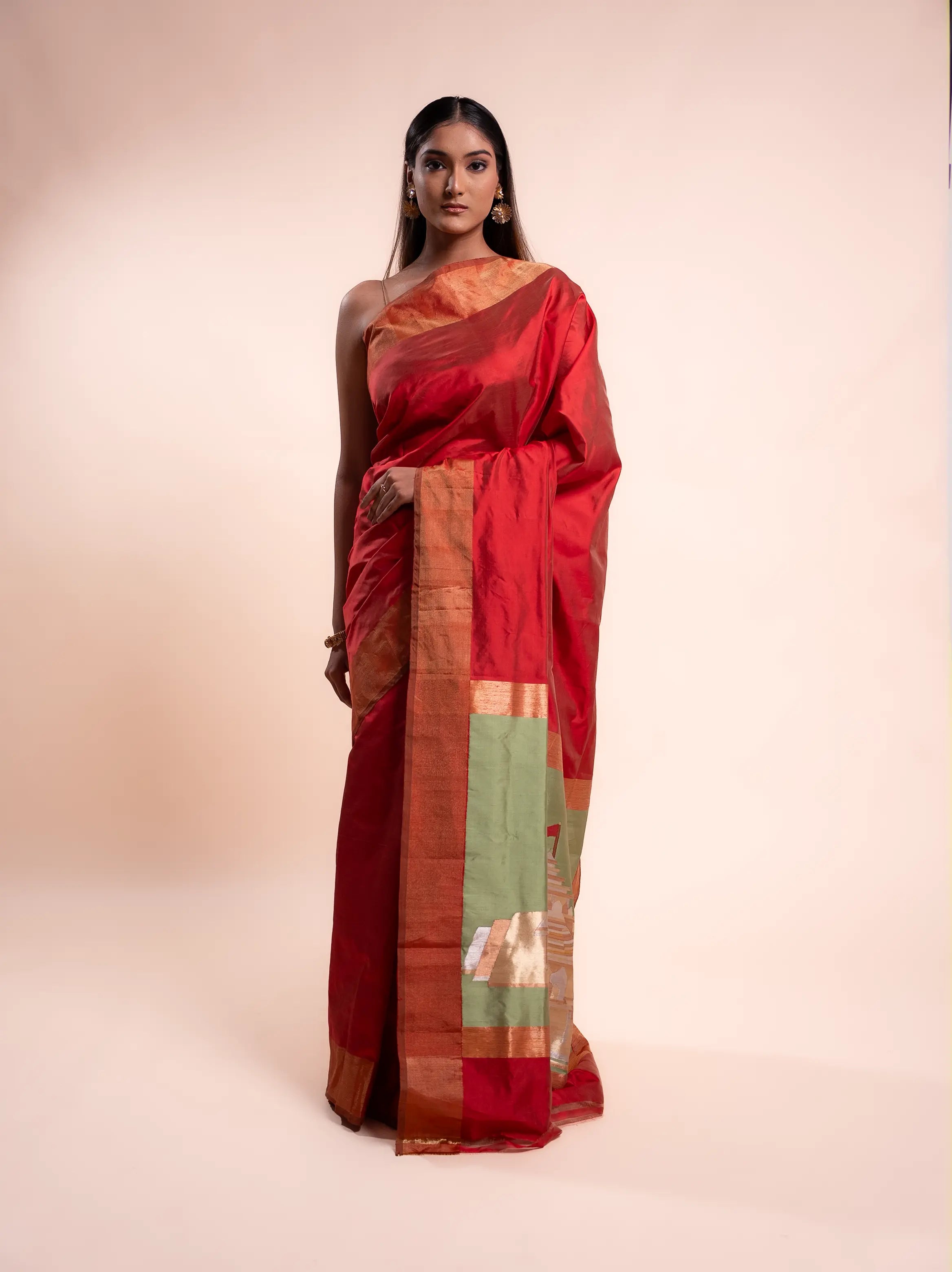 Handloom-vs-Powerloom-The-5K-Mistake-You-re-About-to-Make House of Banaras
