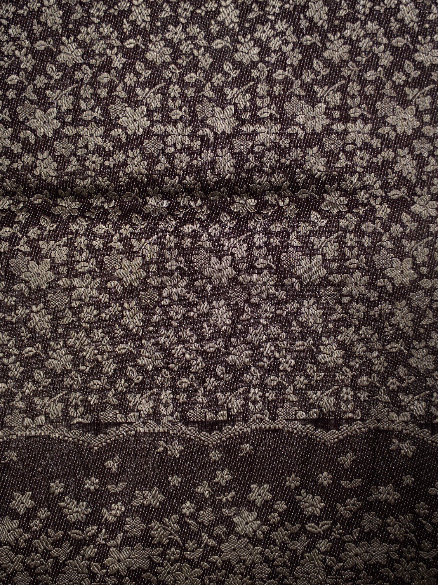 Jawaher - The Maroon Magnificence