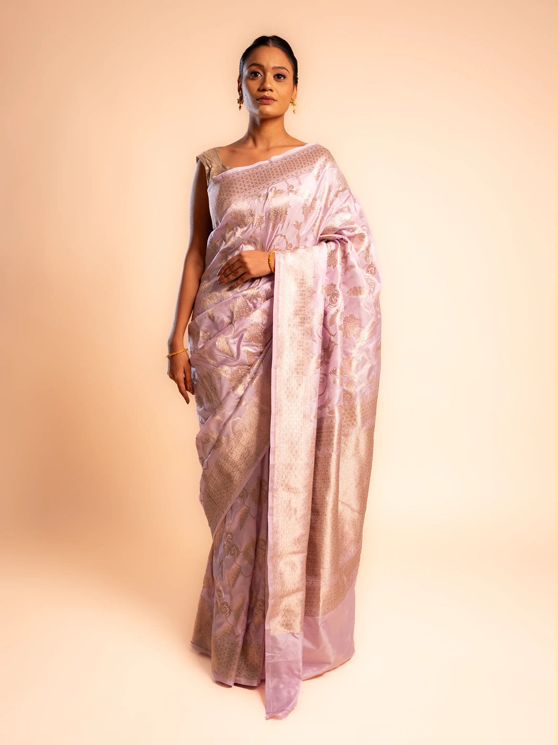 Radiant Amara – The Luminous Elegance House Of Banaras