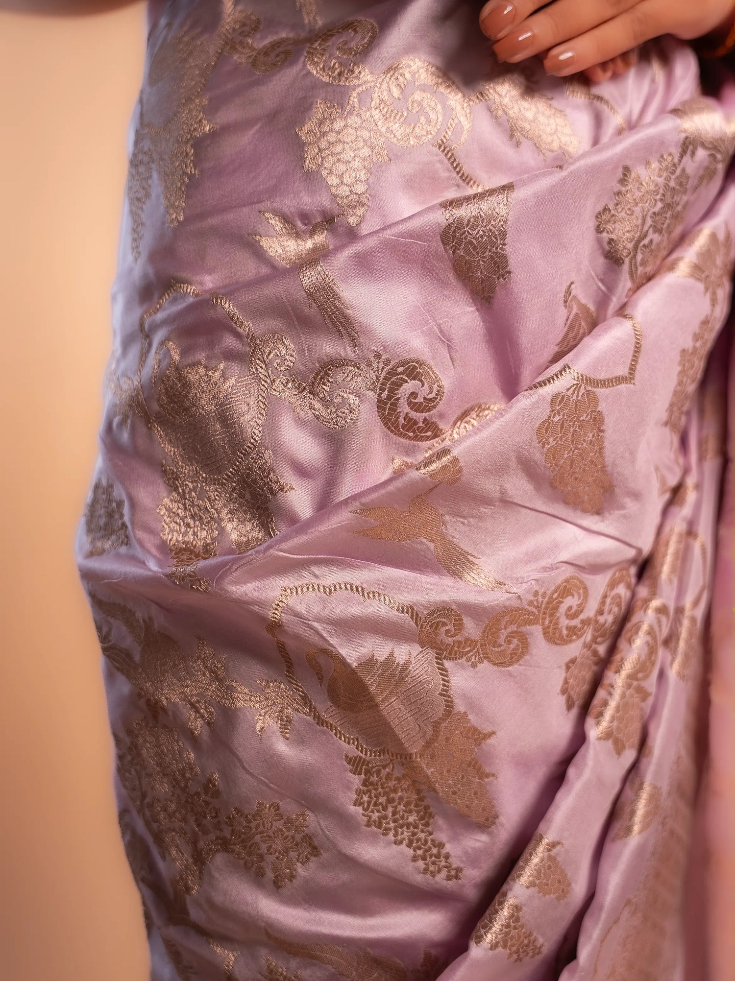 Radiant Amara – The Luminous Elegance House Of Banaras