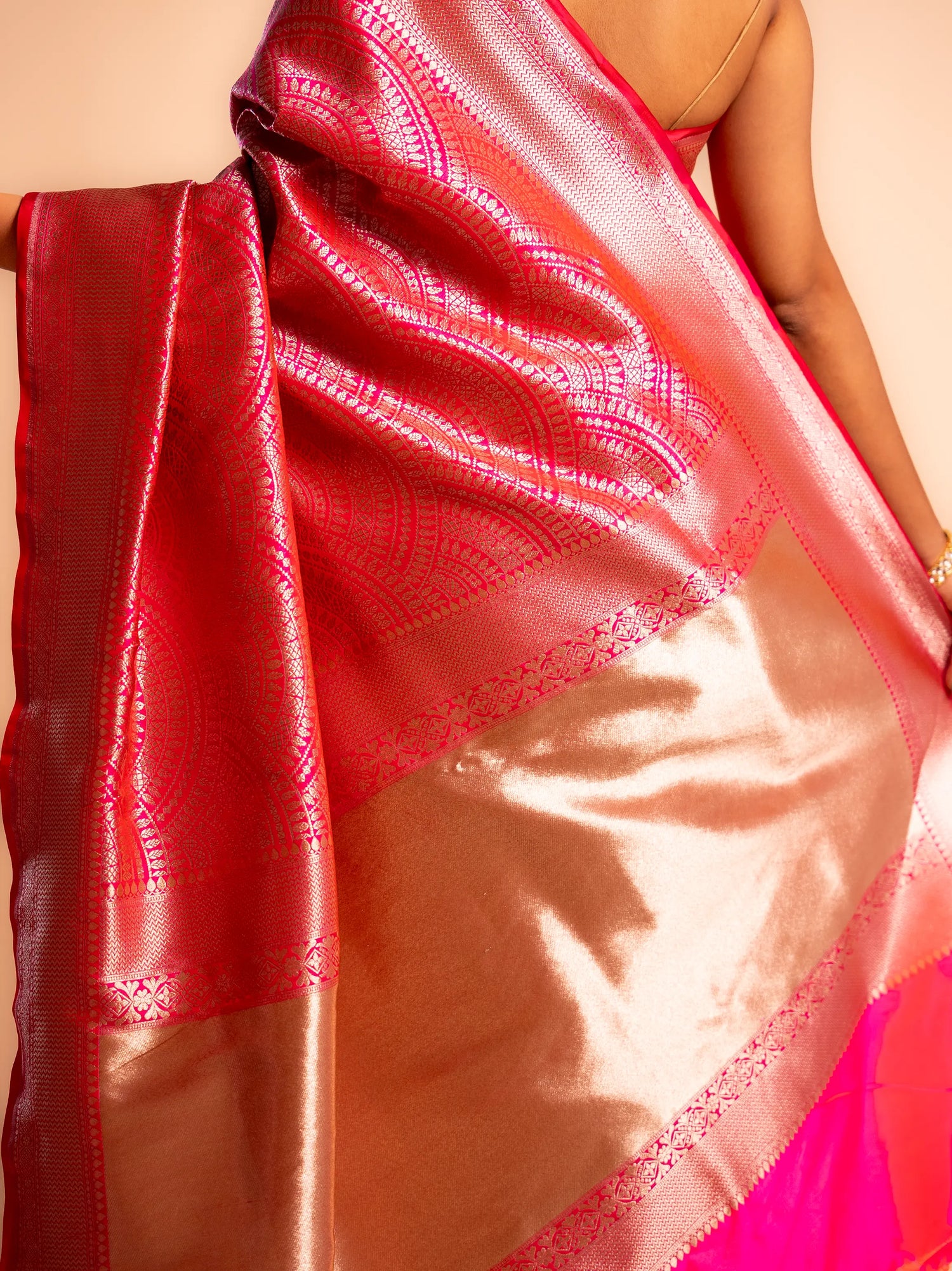 Amara Sundari – The Ethereal Allure House Of Banaras