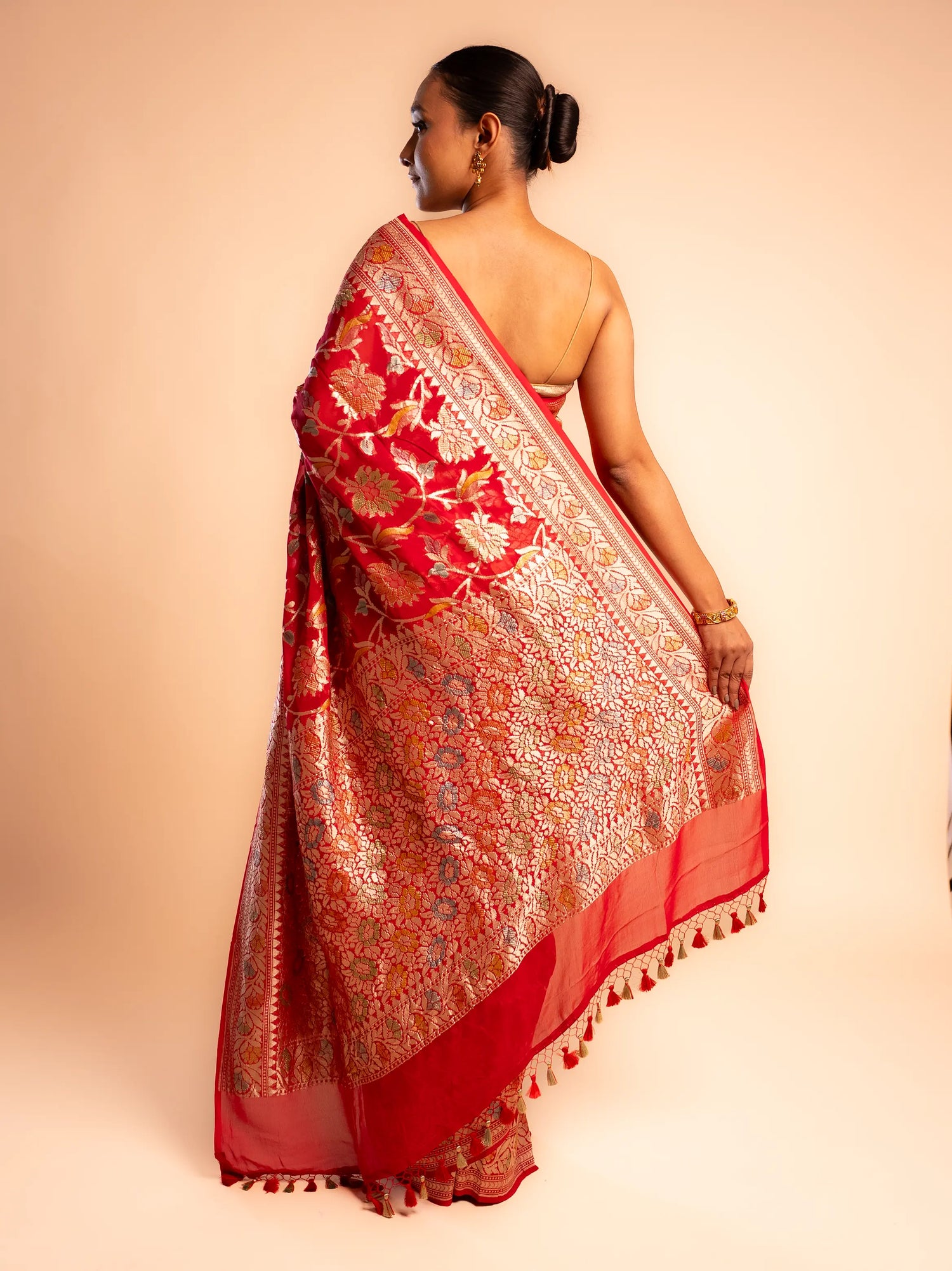 Anamya – The Iridescent Shimmer House Of Banaras