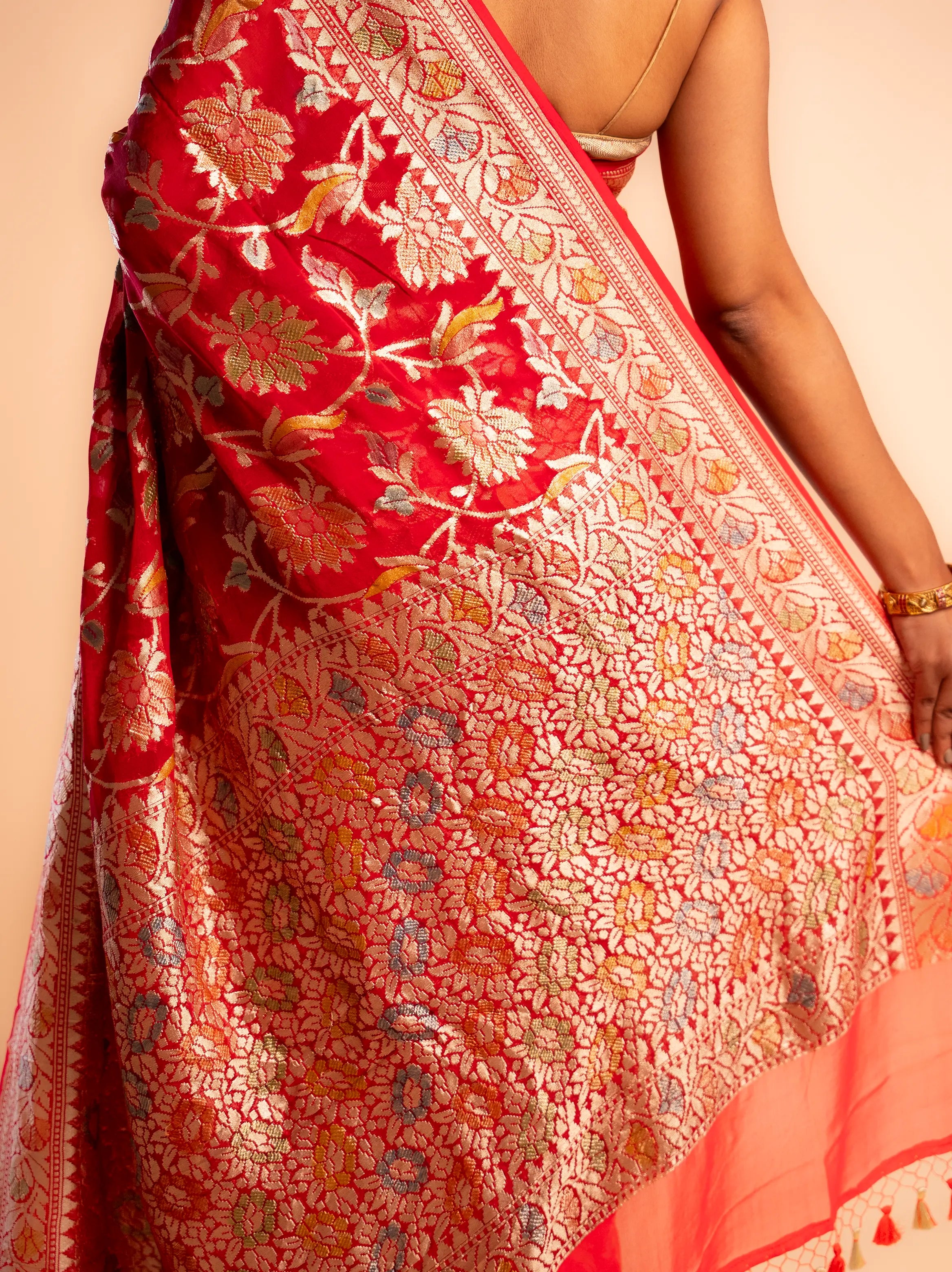 Anamya – The Iridescent Shimmer House Of Banaras