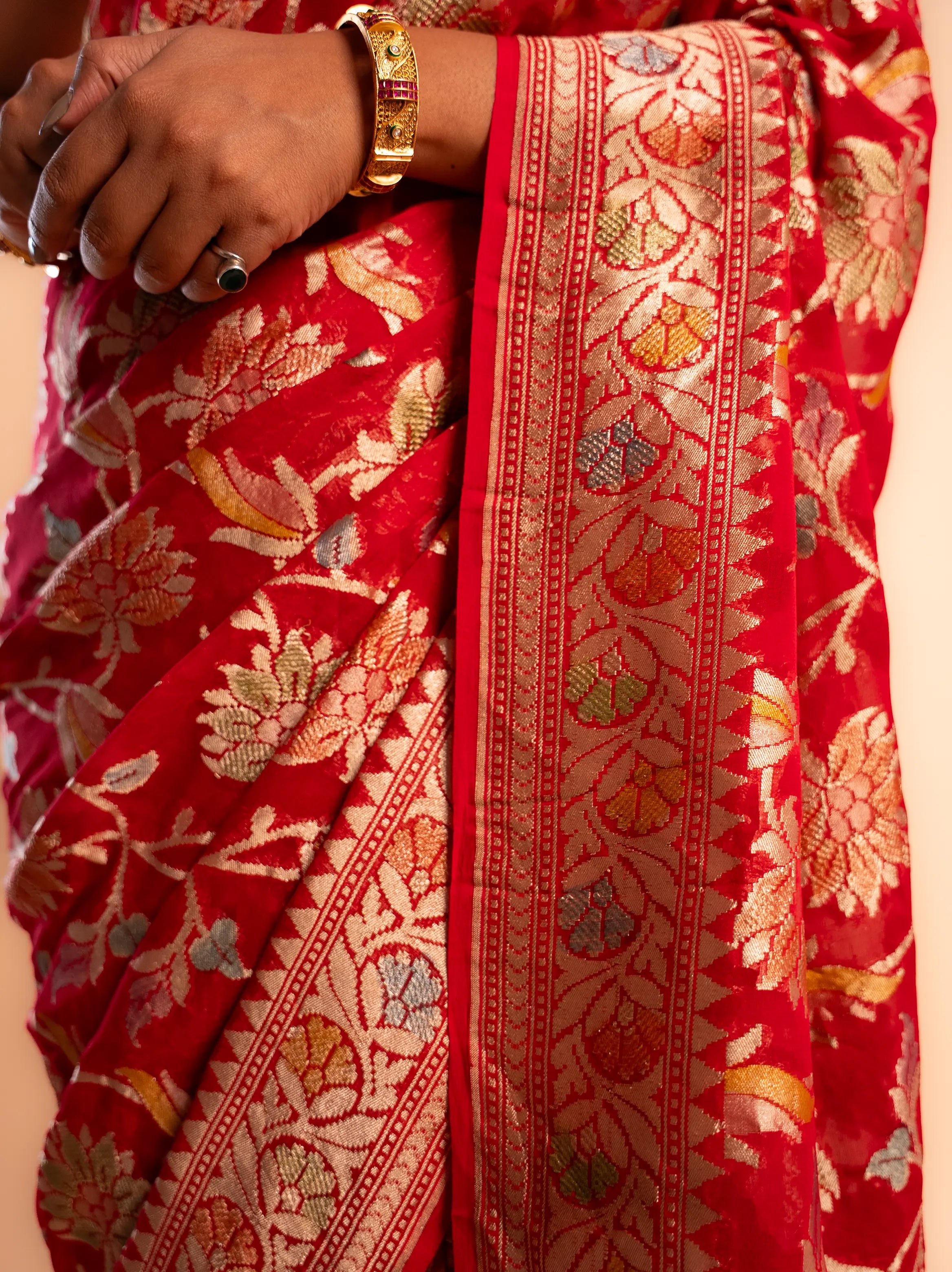 Anamya – The Iridescent Shimmer House Of Banaras