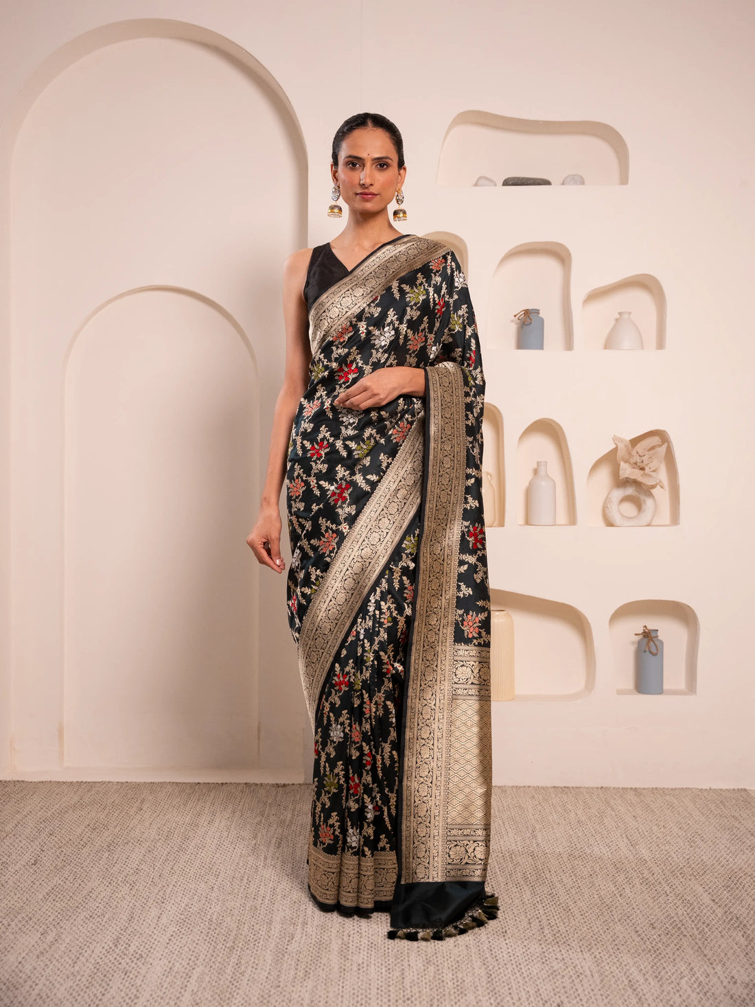 Zeenat - The Midnight Majesty House Of Banaras