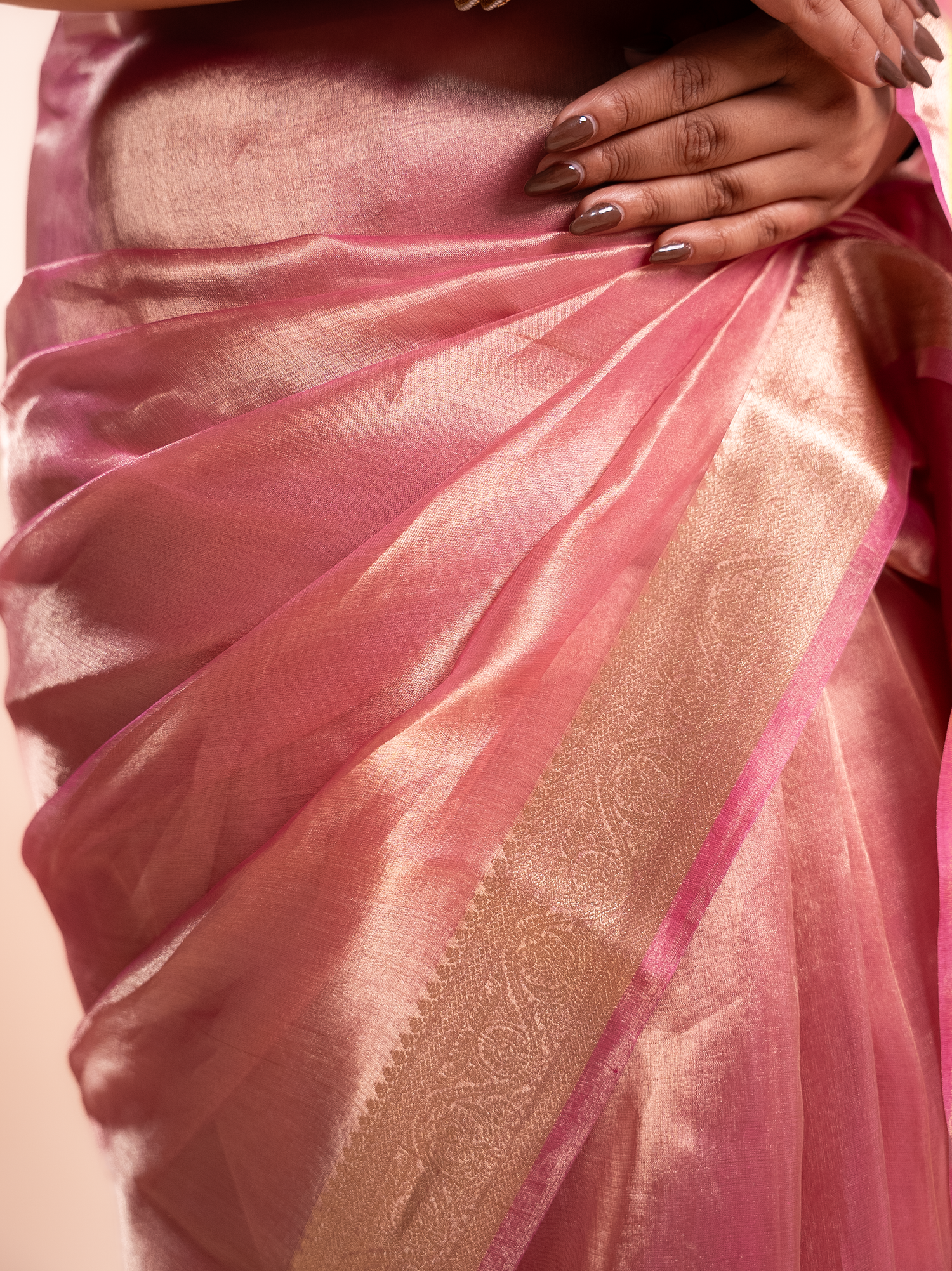Suhani - The Golden Whisper