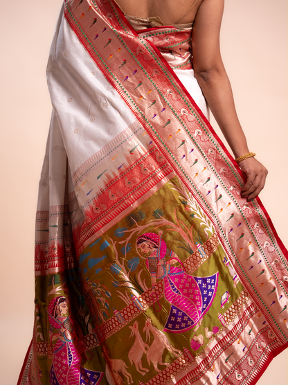 Shwet White Kadhua Katan Banarasi Handloom Saree
