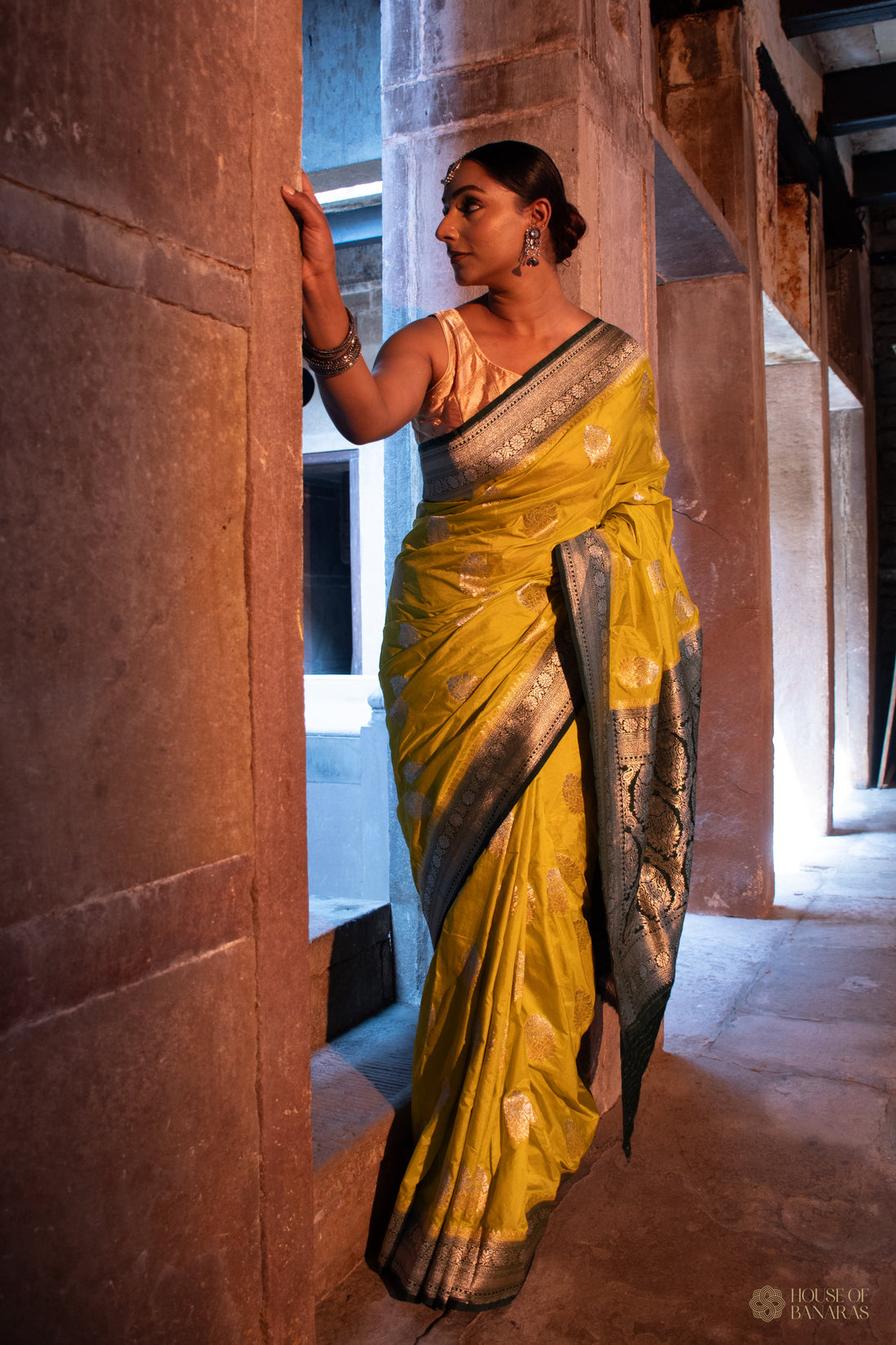 Anahat - The Golden Sunrise Symphony House Of Banaras