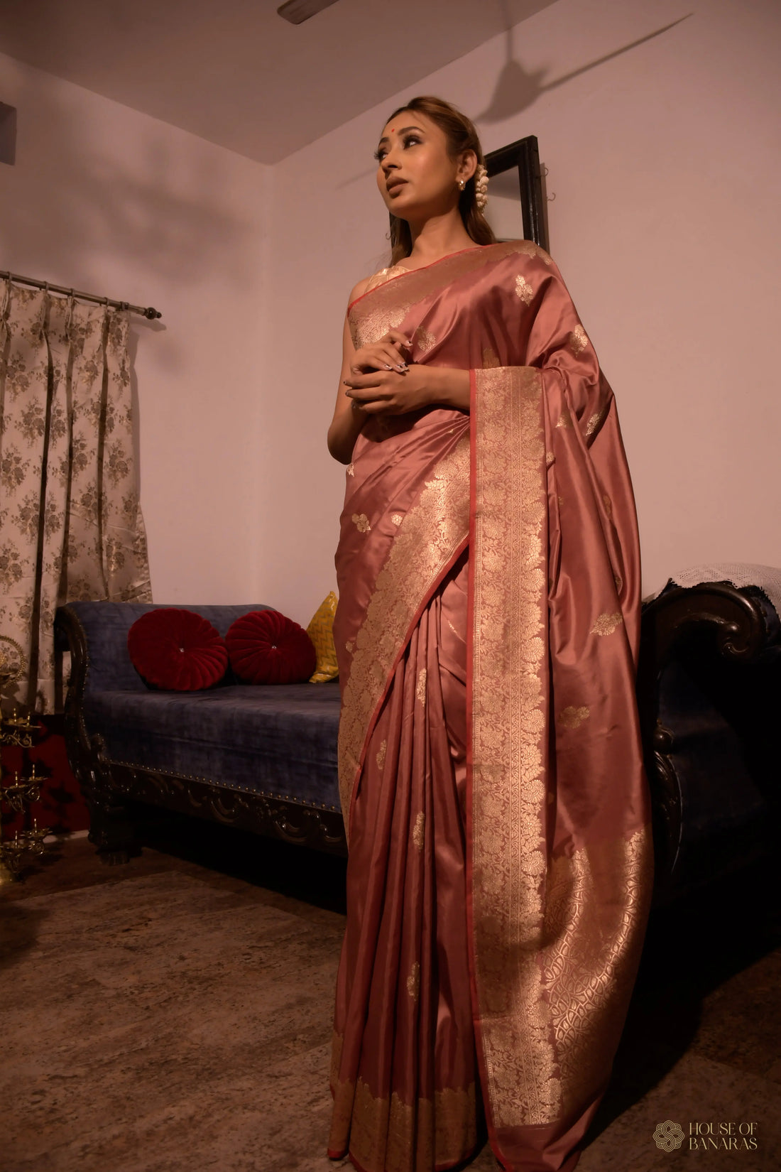 Aarohi - The Rose ColorRhapsody House Of Banaras